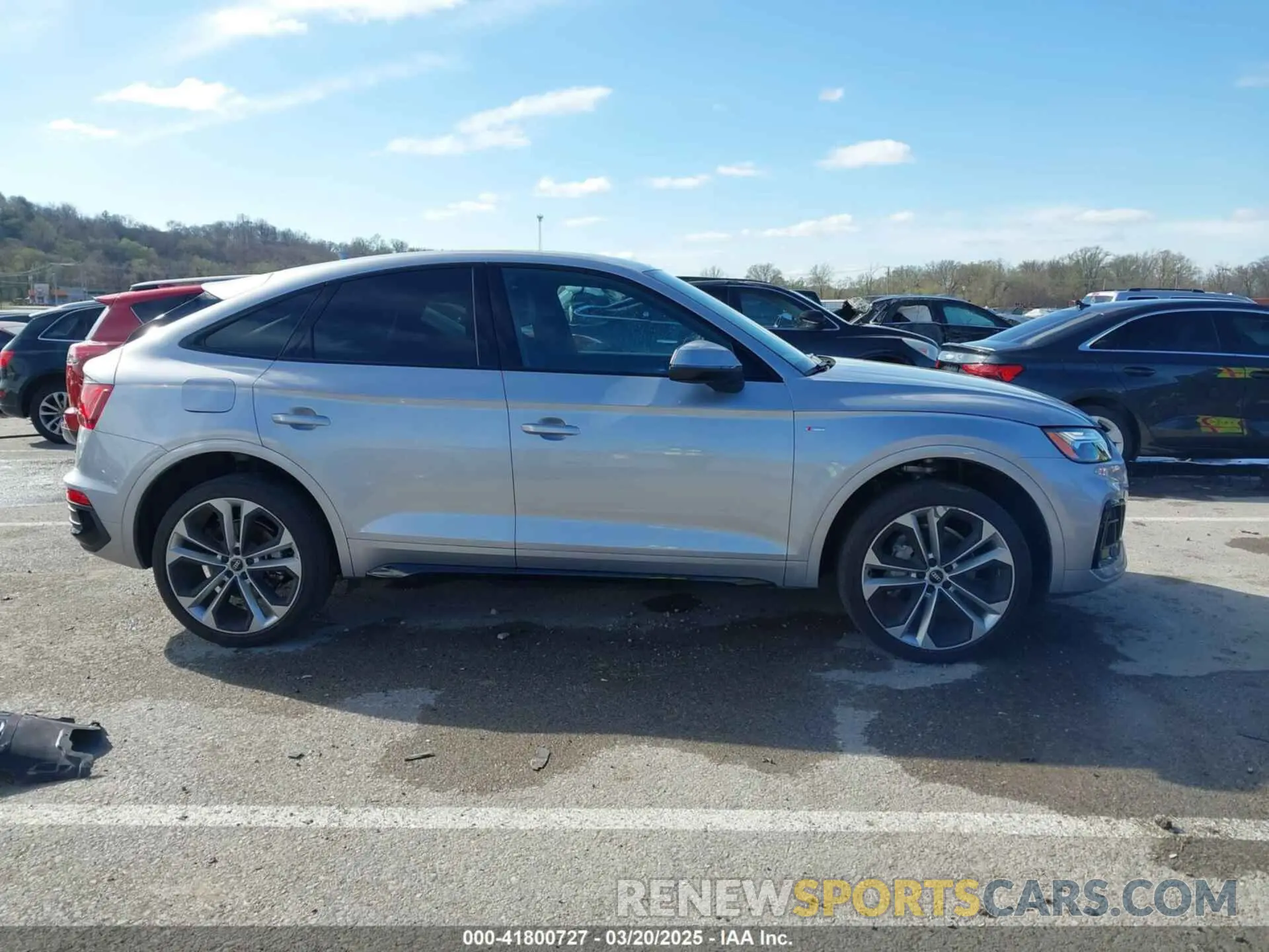 13 Photograph of a damaged car WA15AAFY3P2059381 AUDI Q5 SPORTBACK 2023