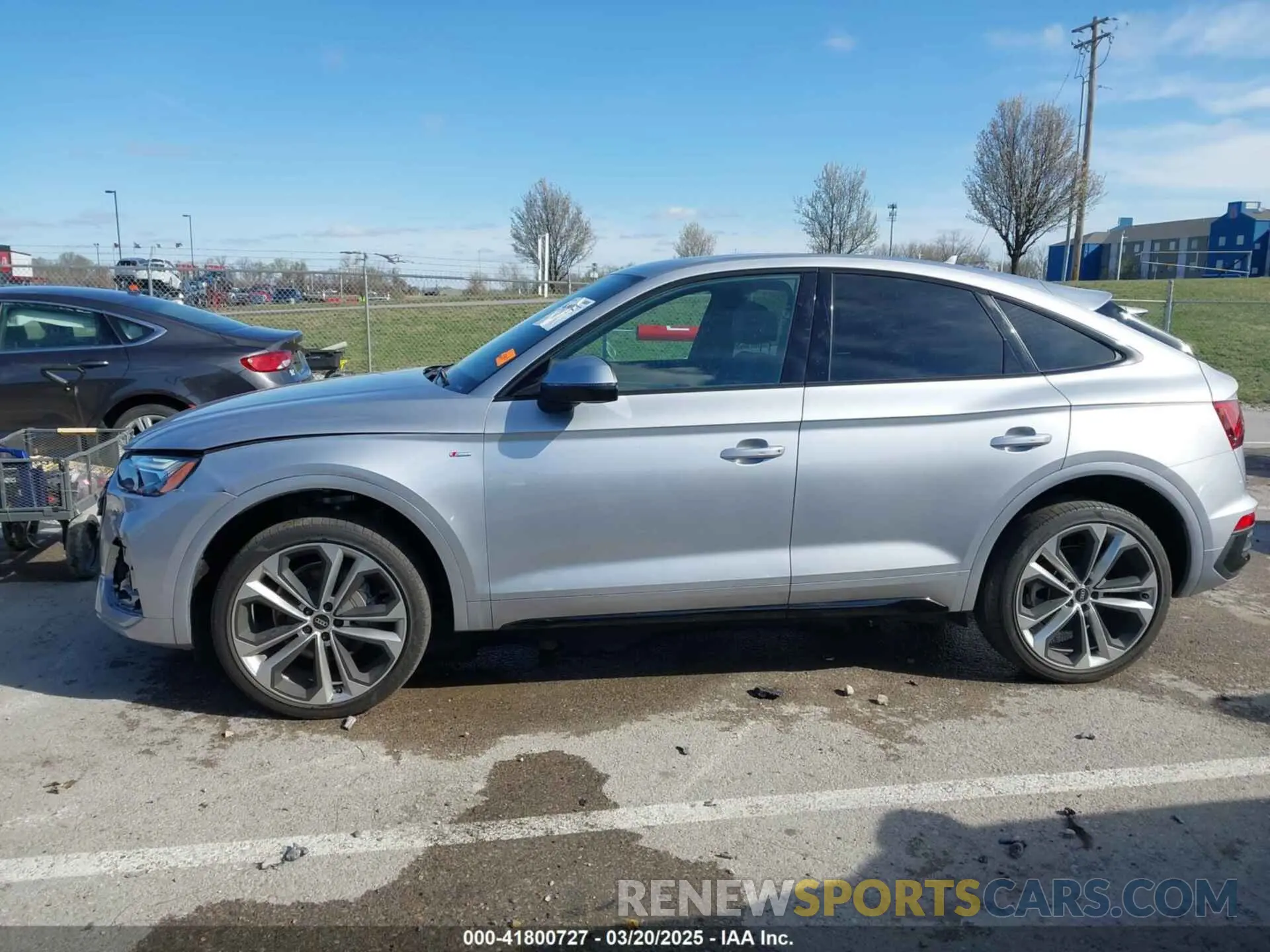 14 Photograph of a damaged car WA15AAFY3P2059381 AUDI Q5 SPORTBACK 2023