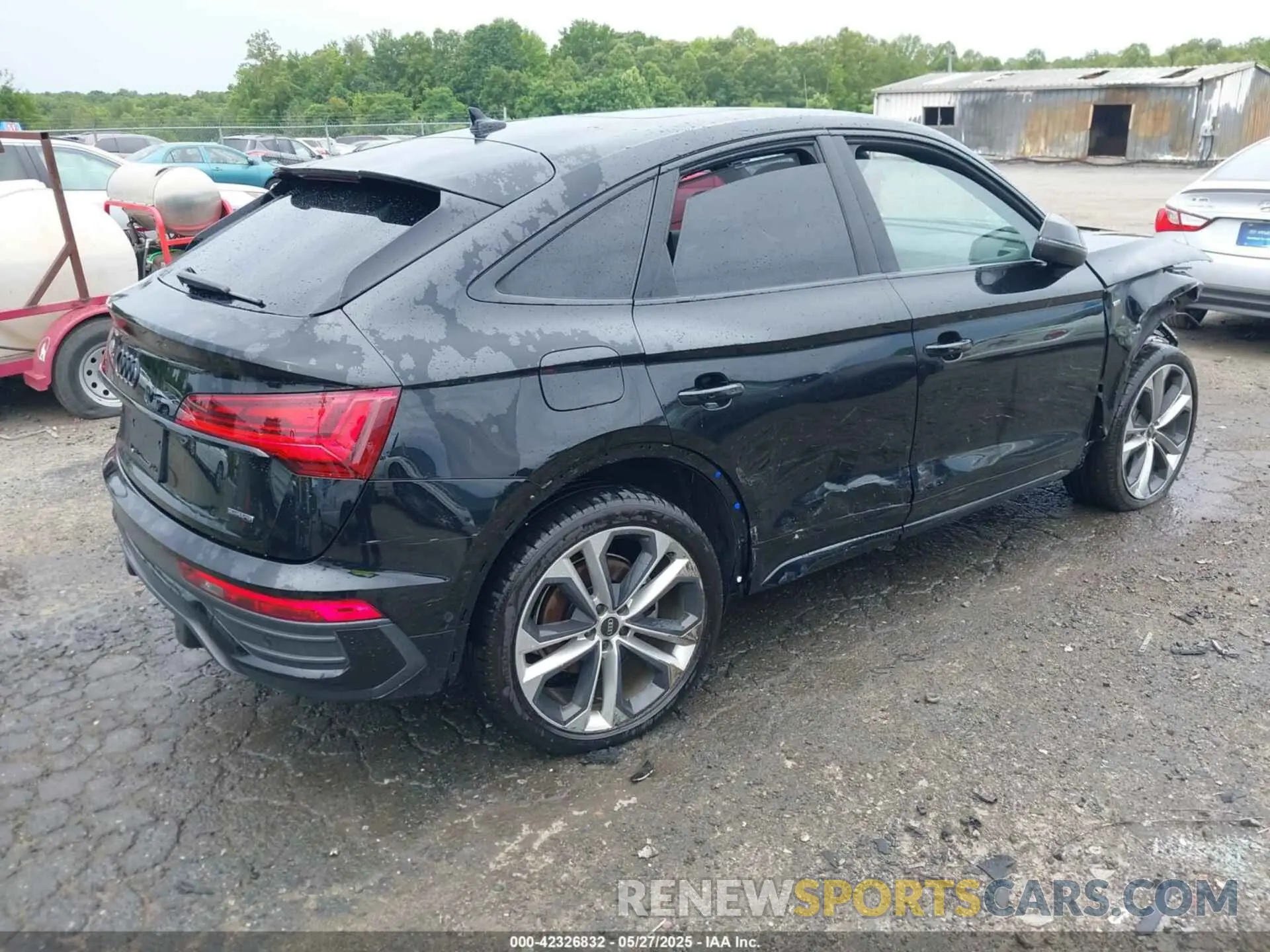 4 Photograph of a damaged car WA16AAFY7P2090802 AUDI Q5 SPORTBACK 2023