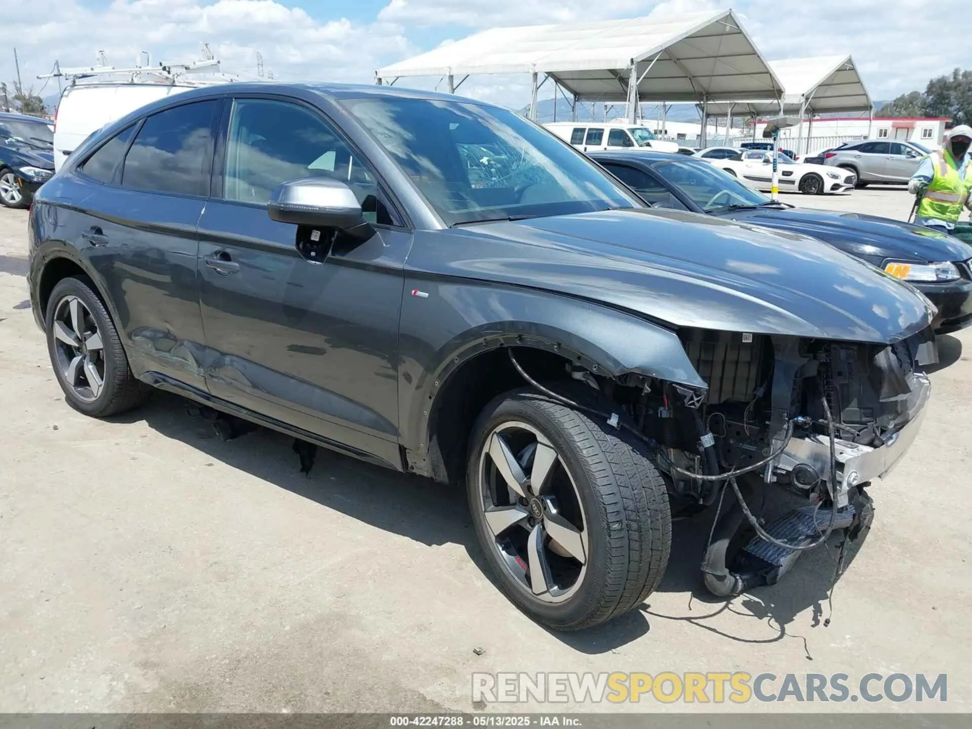 1 Photograph of a damaged car WA16ABFY5P2067296 AUDI Q5 SPORTBACK 2023