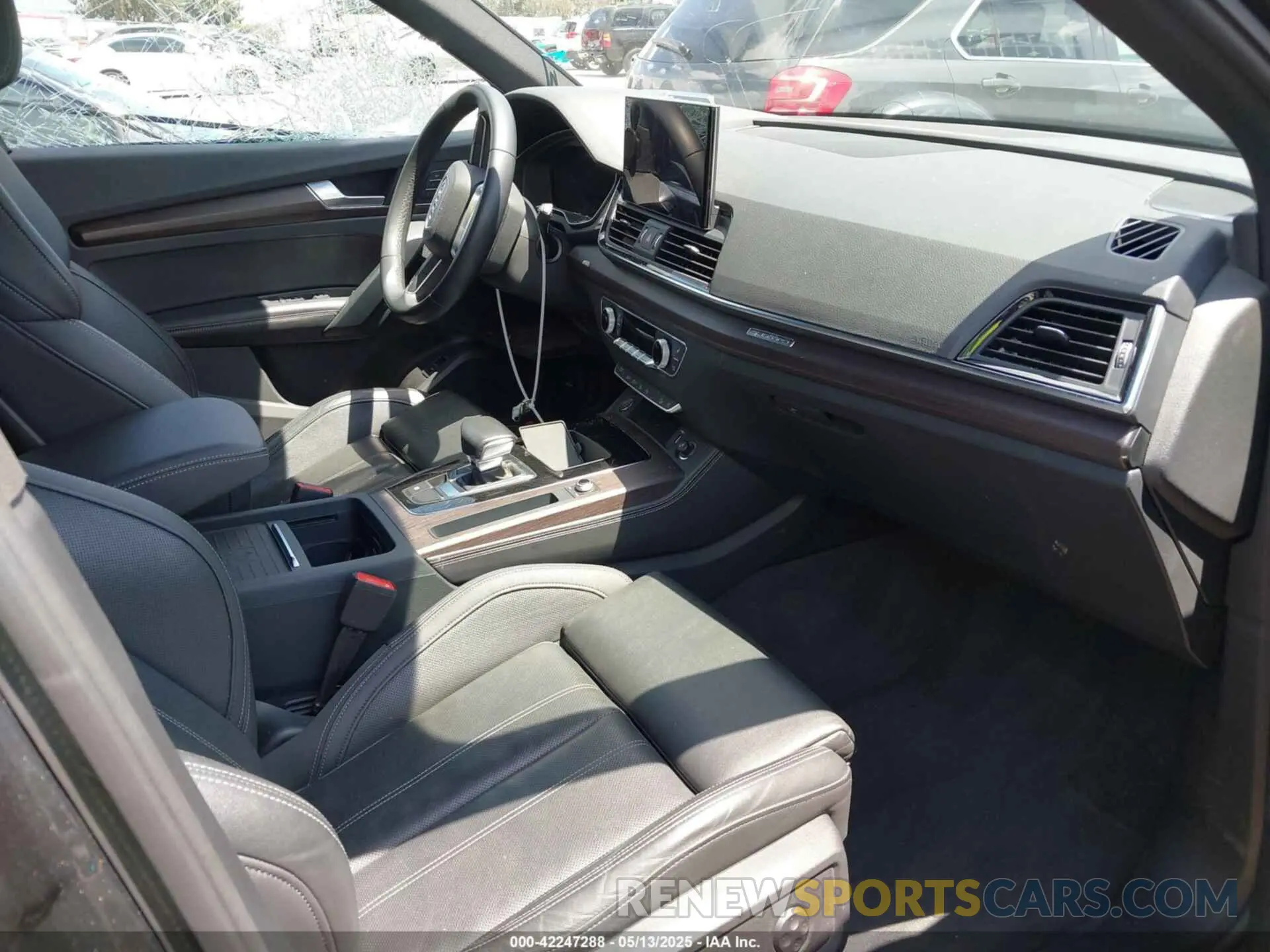 5 Photograph of a damaged car WA16ABFY5P2067296 AUDI Q5 SPORTBACK 2023