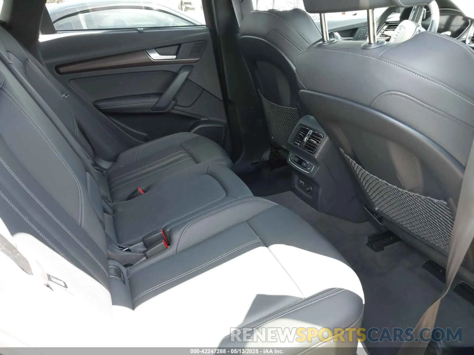 8 Photograph of a damaged car WA16ABFY5P2067296 AUDI Q5 SPORTBACK 2023