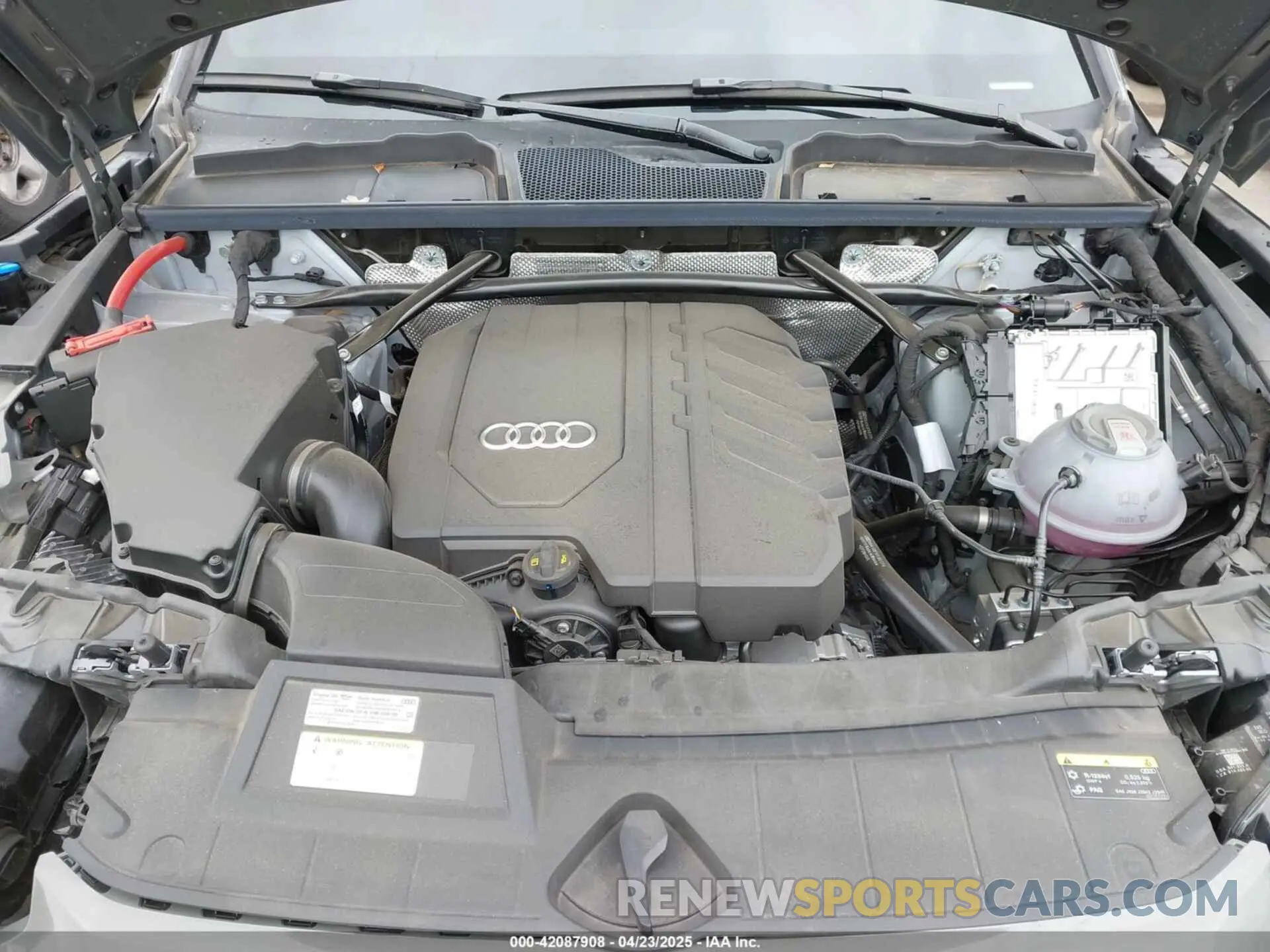 10 Photograph of a damaged car WA15AAFY3R2078175 AUDI Q5 SPORTBACK 2024