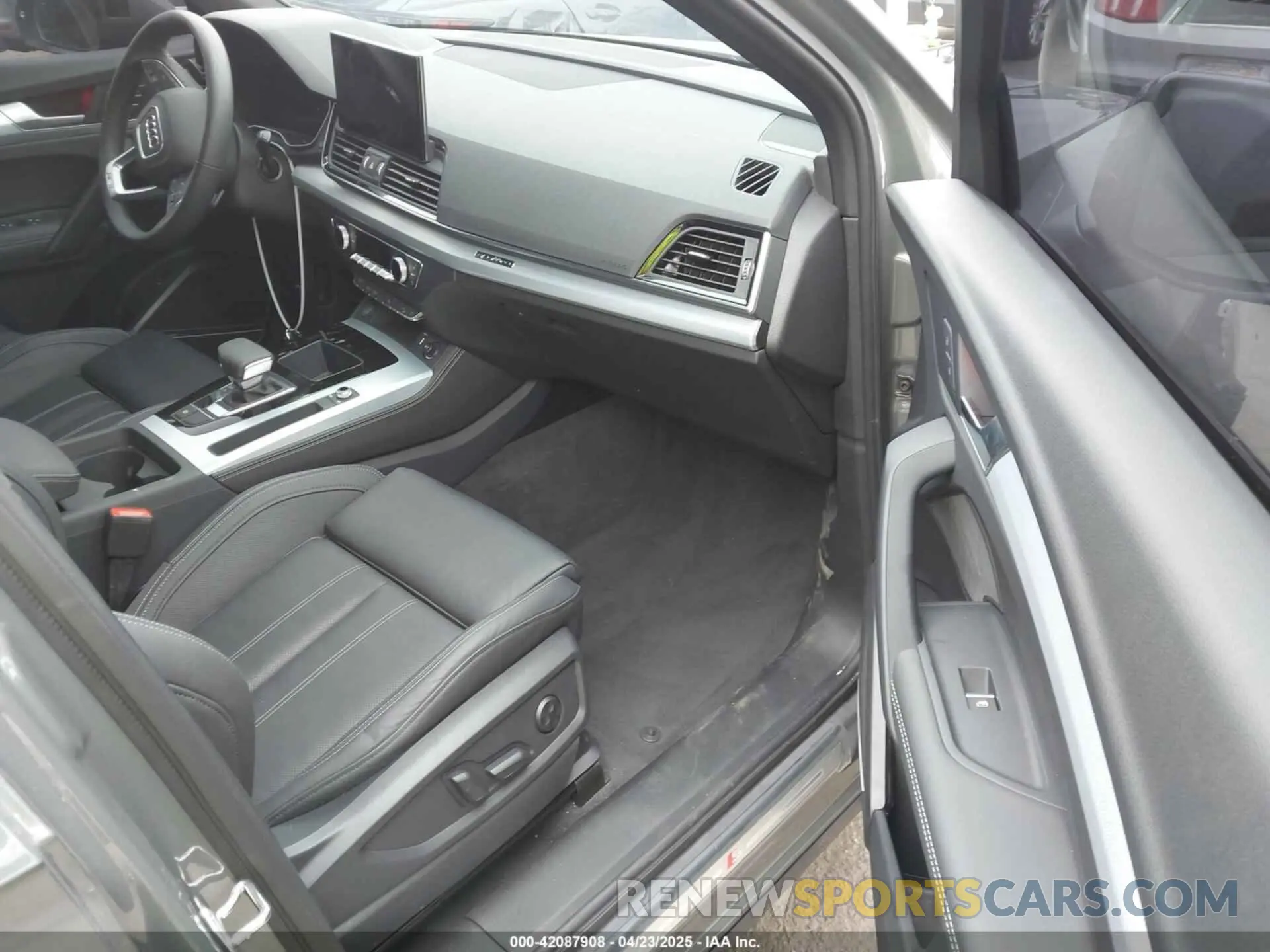5 Photograph of a damaged car WA15AAFY3R2078175 AUDI Q5 SPORTBACK 2024