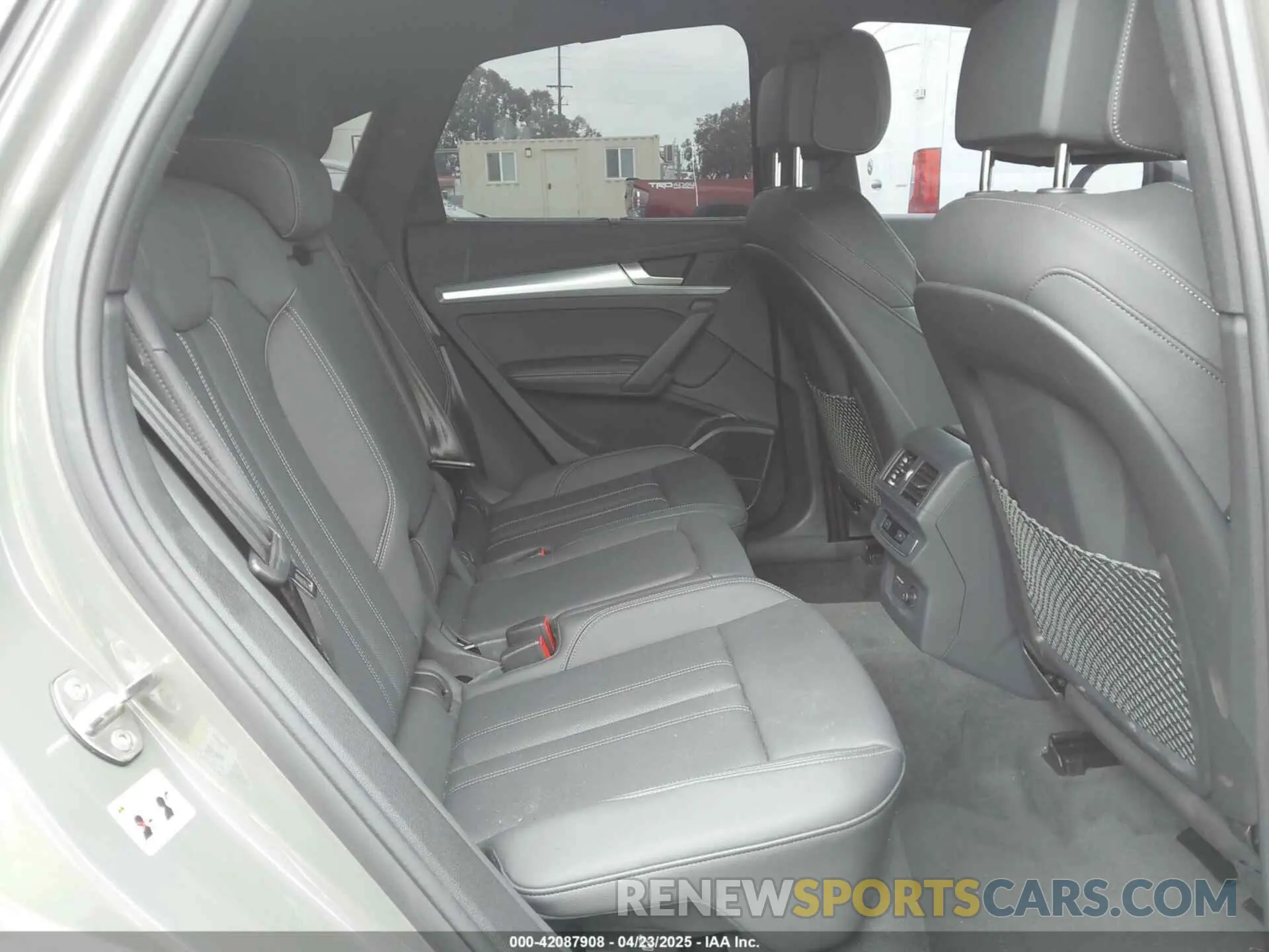 8 Photograph of a damaged car WA15AAFY3R2078175 AUDI Q5 SPORTBACK 2024