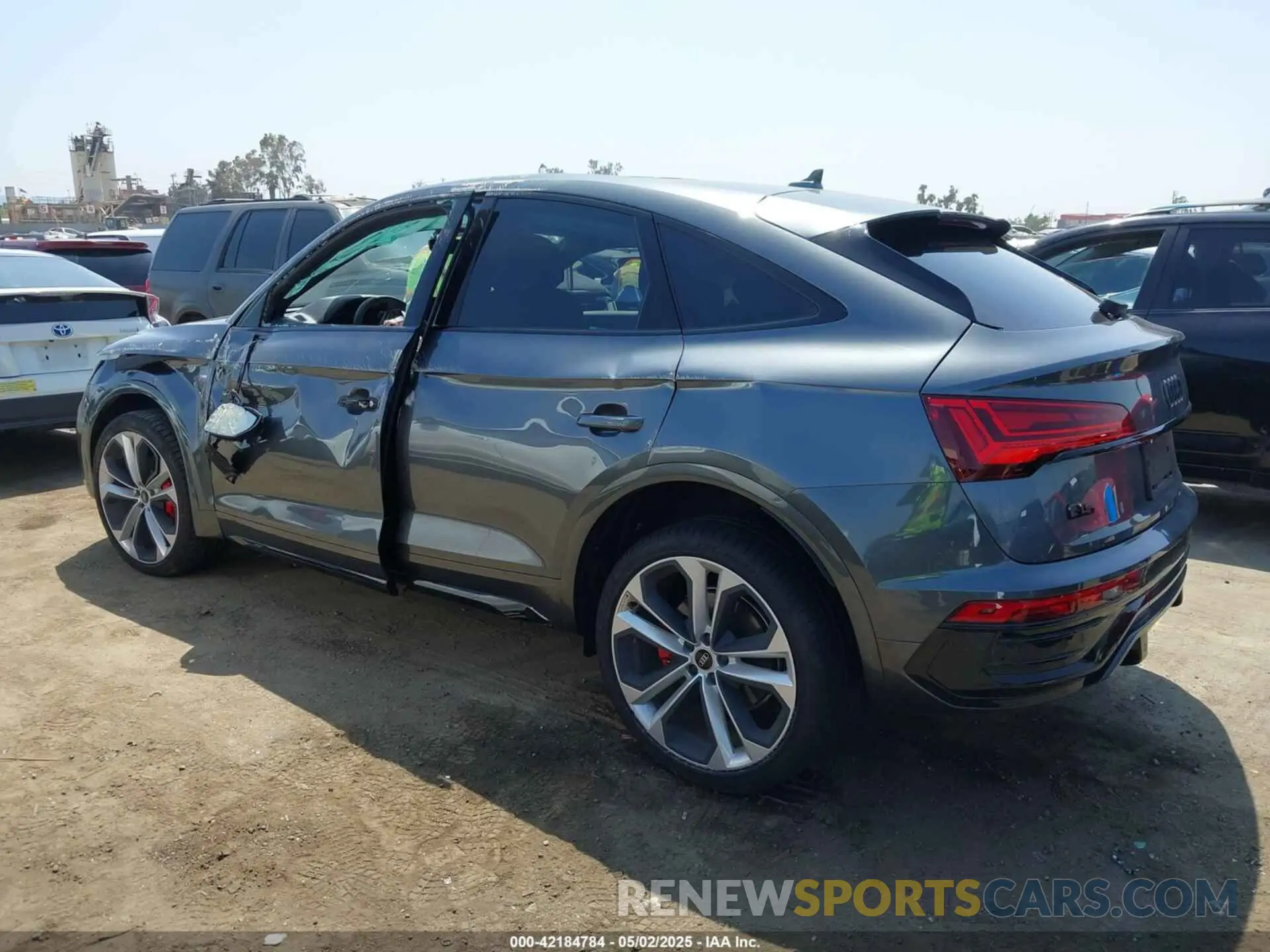 3 Photograph of a damaged car WA15AAFY3R2138424 AUDI Q5 SPORTBACK 2024