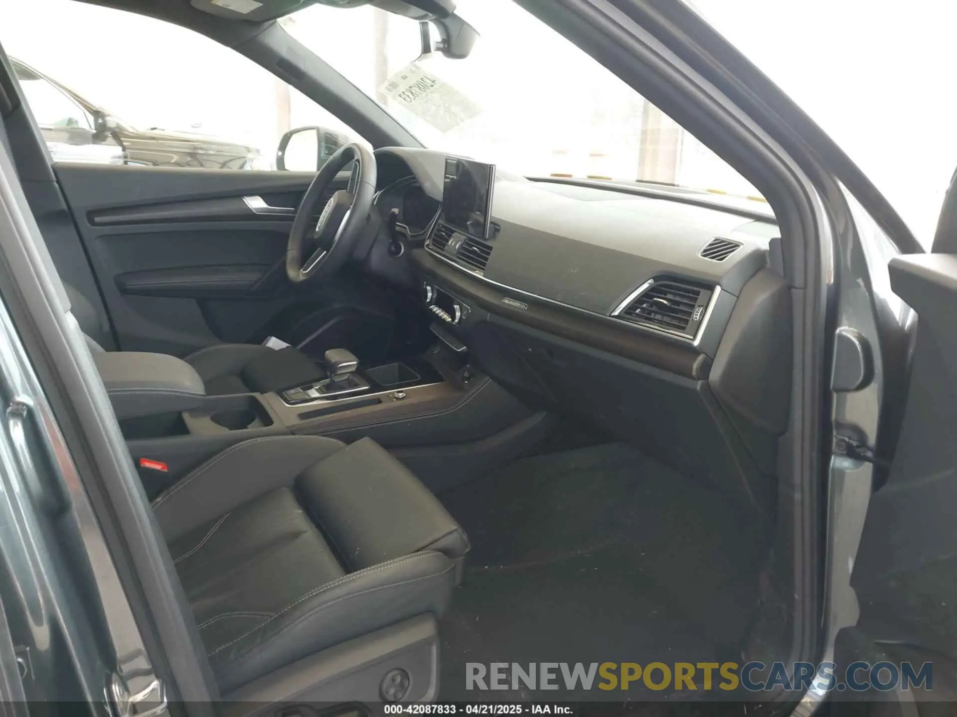 5 Photograph of a damaged car WA15AAFY4R2032726 AUDI Q5 SPORTBACK 2024