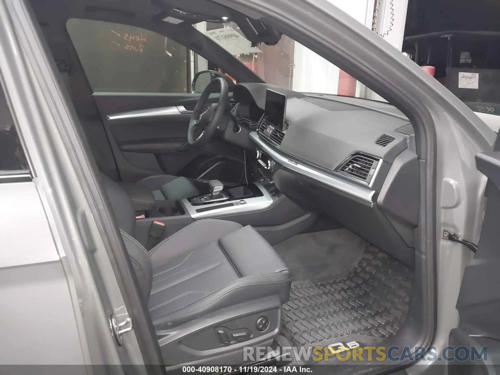 5 Photograph of a damaged car WA15AAFYXR2145161 AUDI Q5 SPORTBACK 2024