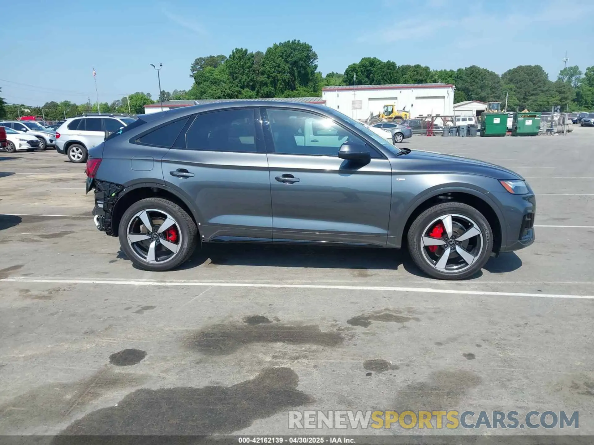 14 Photograph of a damaged car WA16AAFY2R2105547 AUDI Q5 SPORTBACK 2024