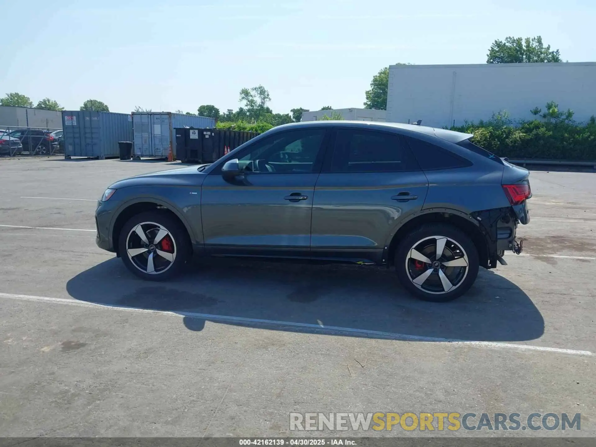 15 Photograph of a damaged car WA16AAFY2R2105547 AUDI Q5 SPORTBACK 2024