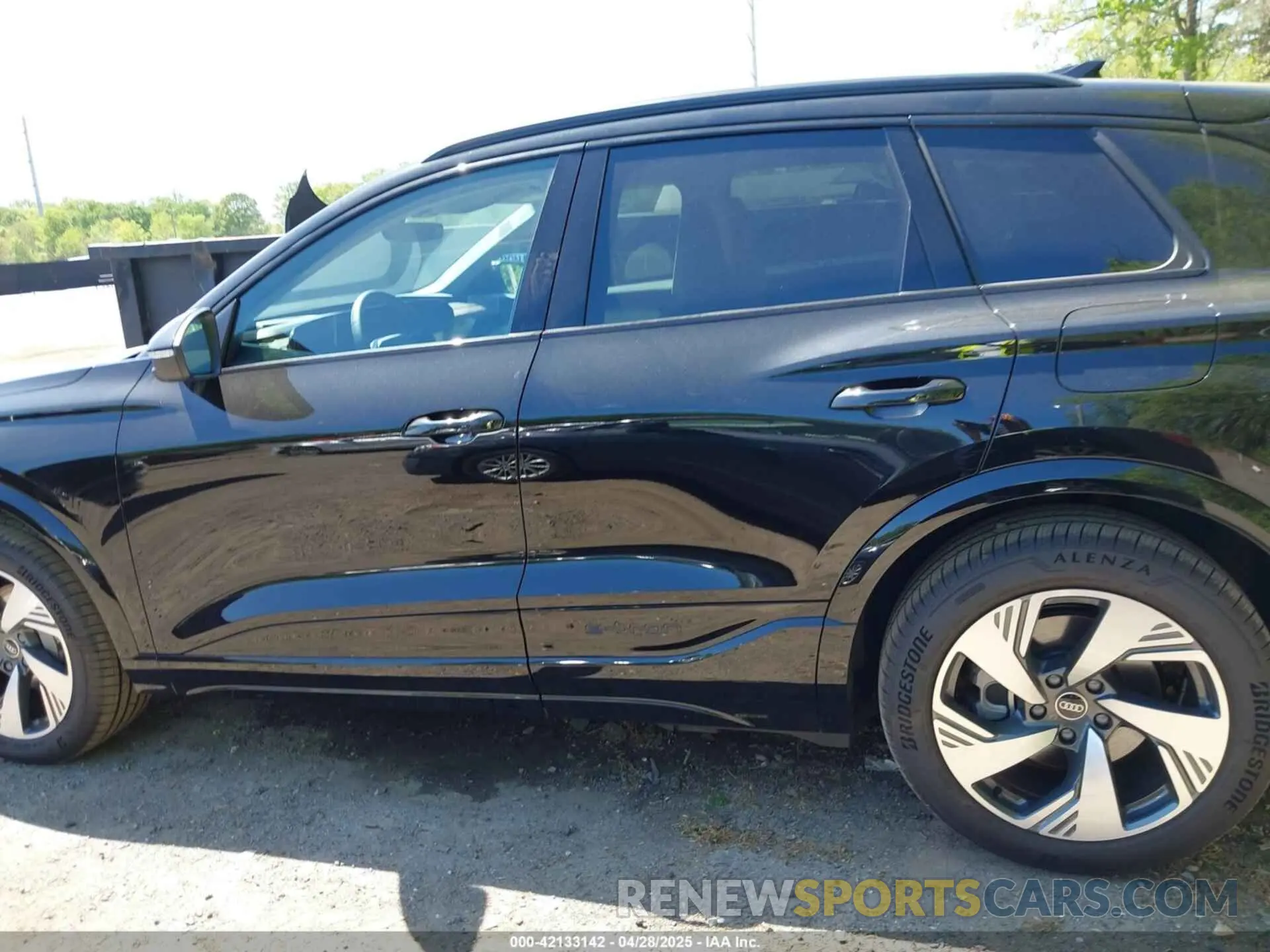 14 Photograph of a damaged car WA124BGF3SA005946 AUDI Q6 E-TRON 2025