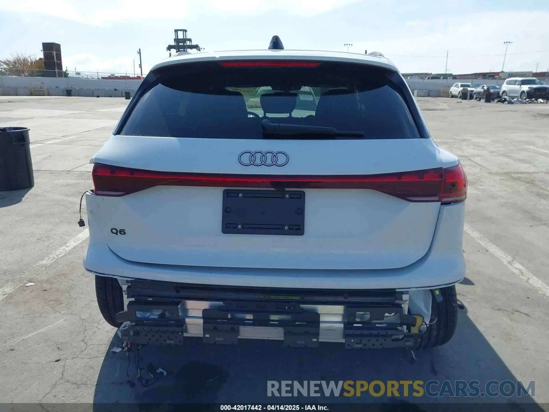 17 Photograph of a damaged car WA134BGF6SA003340 AUDI Q6 E-TRON 2025