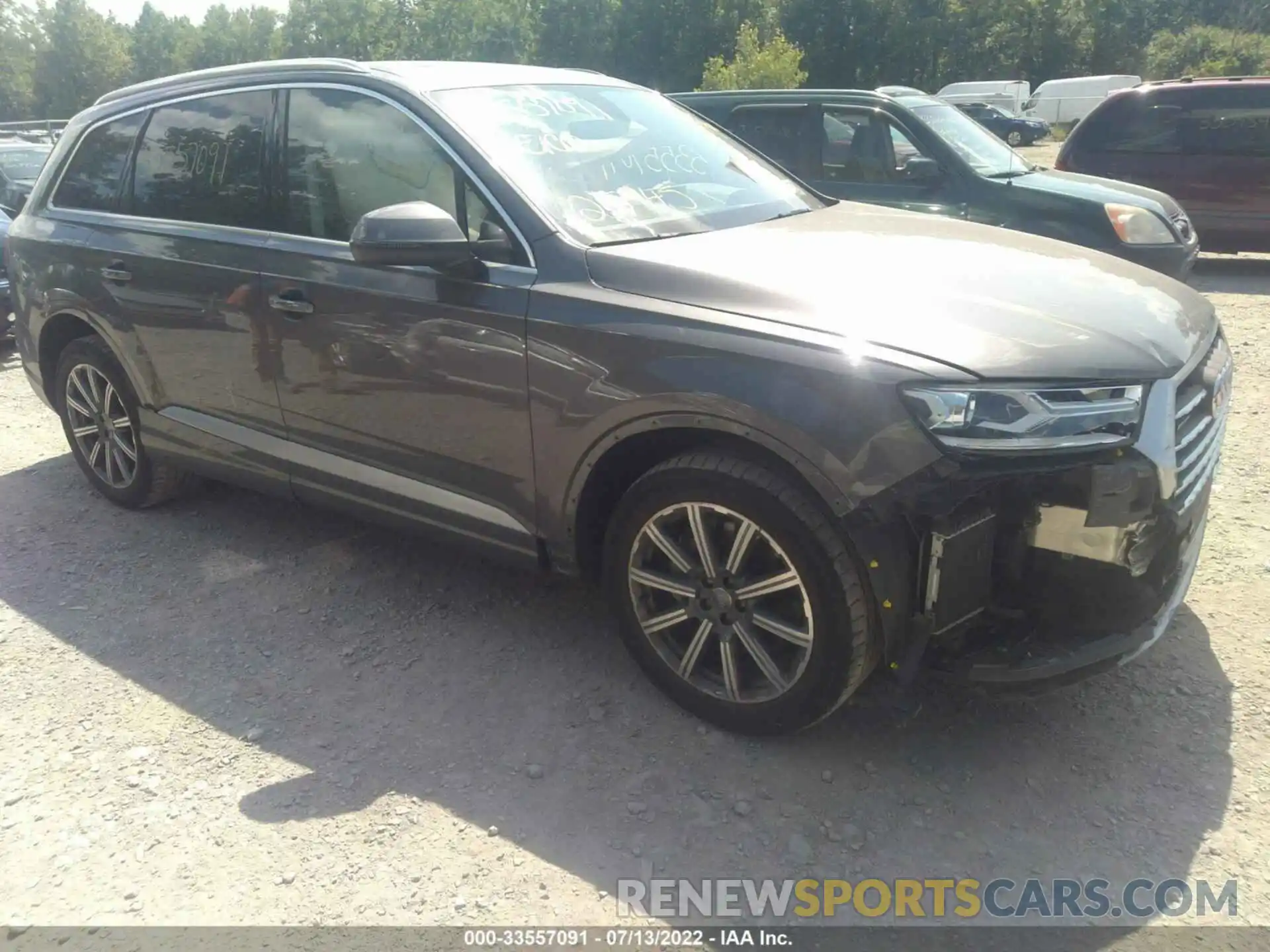 1 Photograph of a damaged car WA1AAAF70KD001733 AUDI Q7 2019