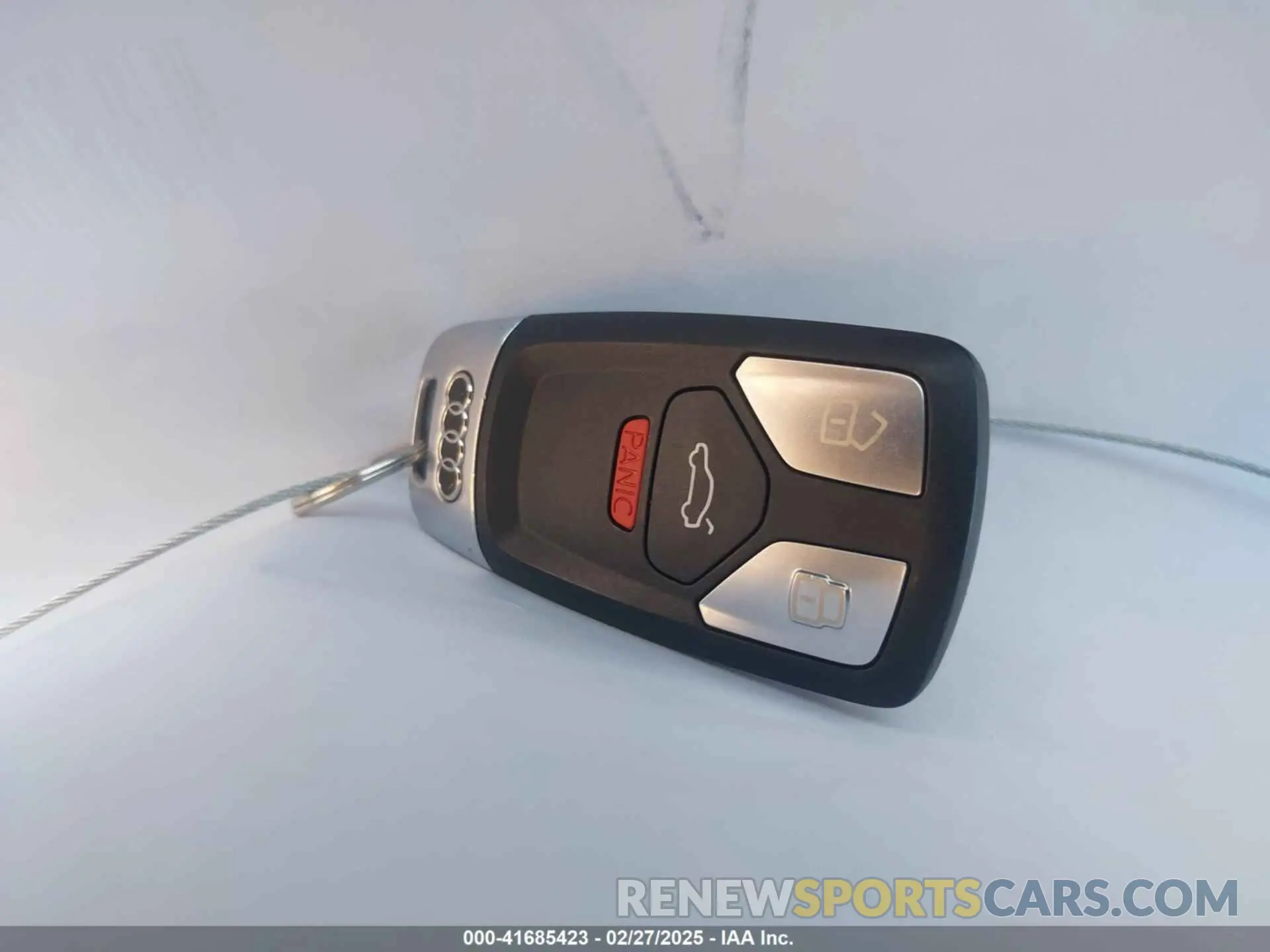 11 Photograph of a damaged car WA1AAAF71KD007167 AUDI Q7 2019