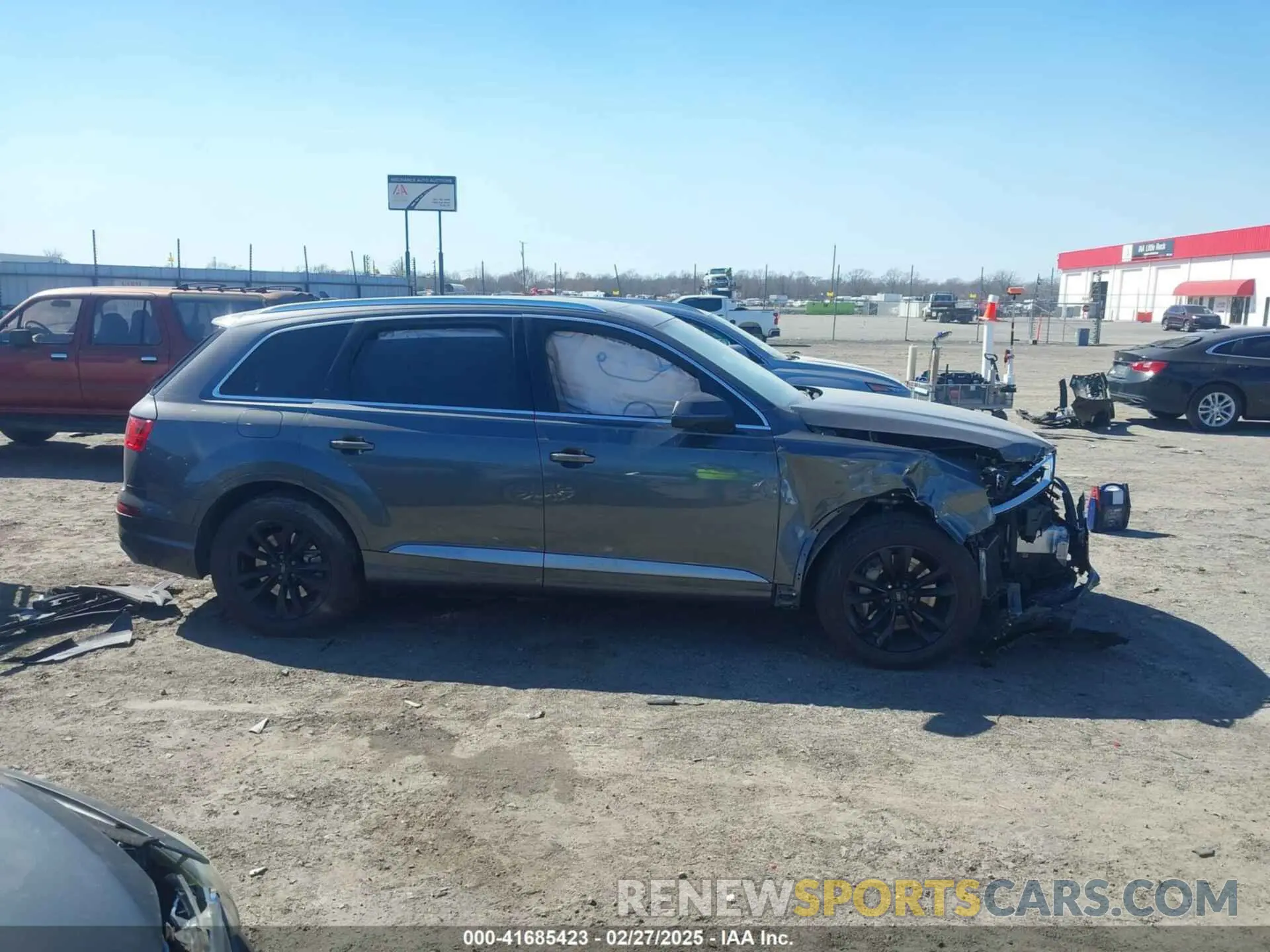 13 Photograph of a damaged car WA1AAAF71KD007167 AUDI Q7 2019
