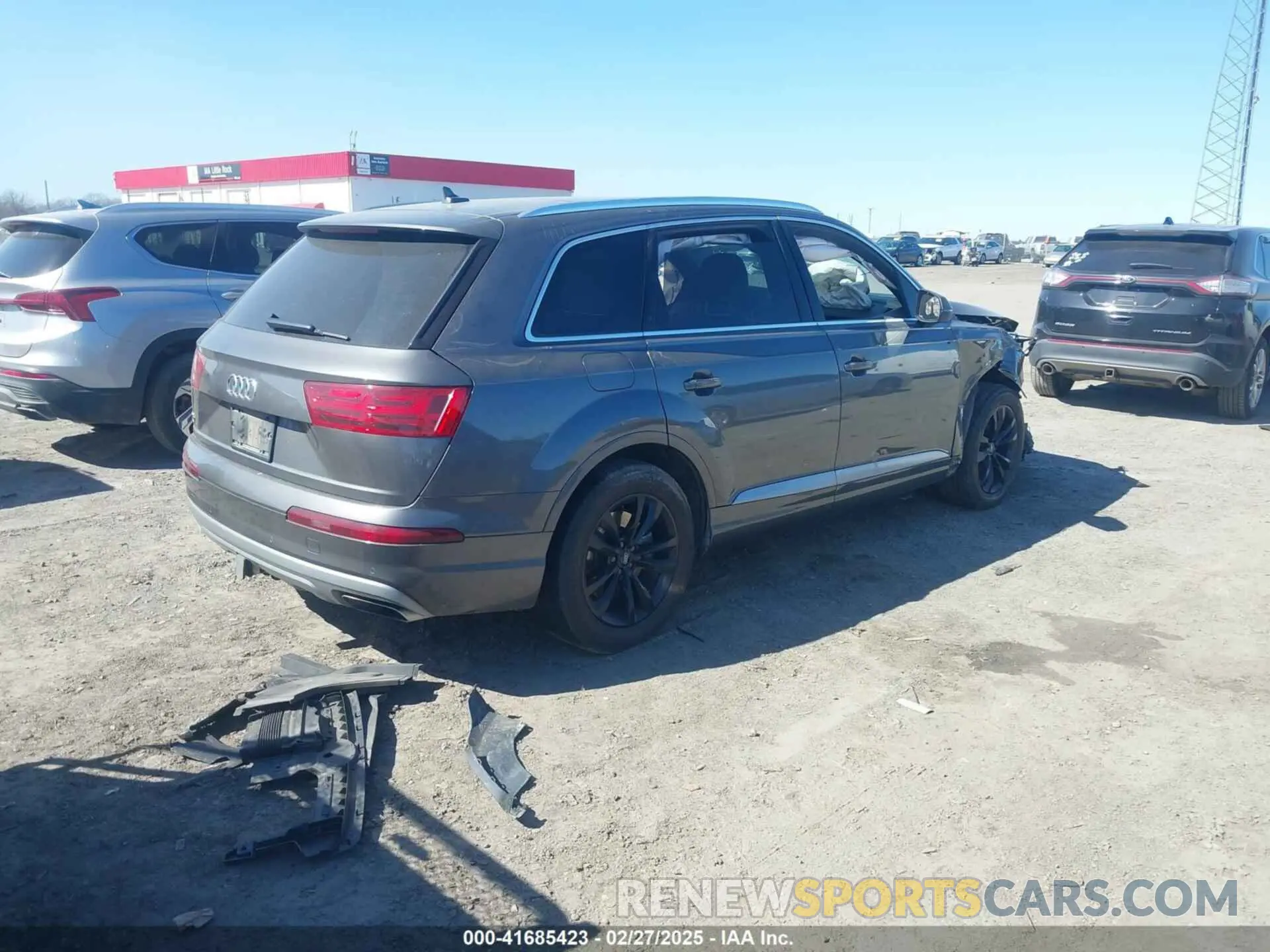 4 Photograph of a damaged car WA1AAAF71KD007167 AUDI Q7 2019