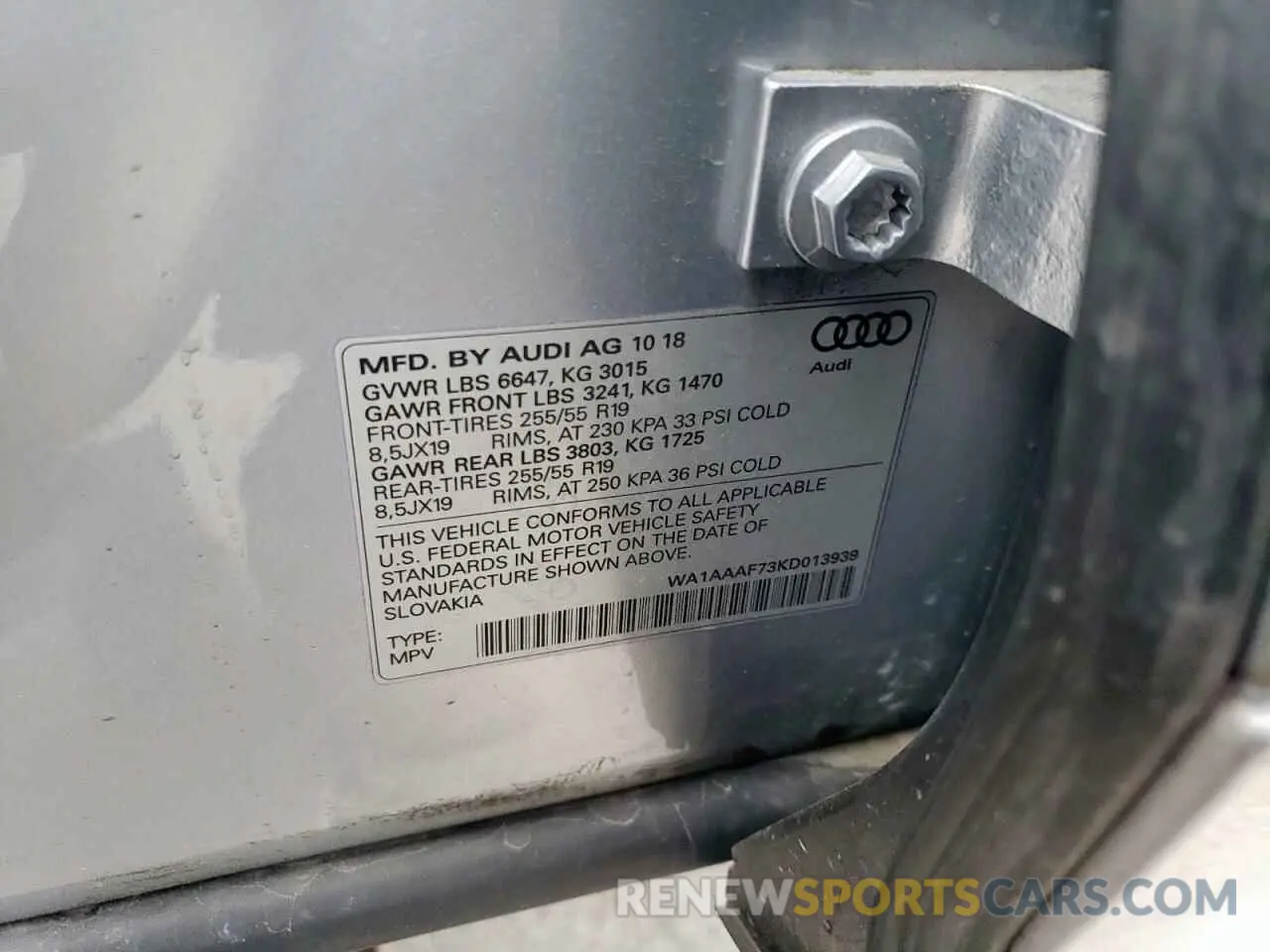 15 Photograph of a damaged car WA1AAAF73KD013939 AUDI Q7 2019