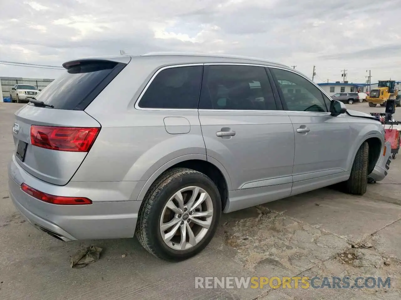 3 Photograph of a damaged car WA1AAAF73KD013939 AUDI Q7 2019