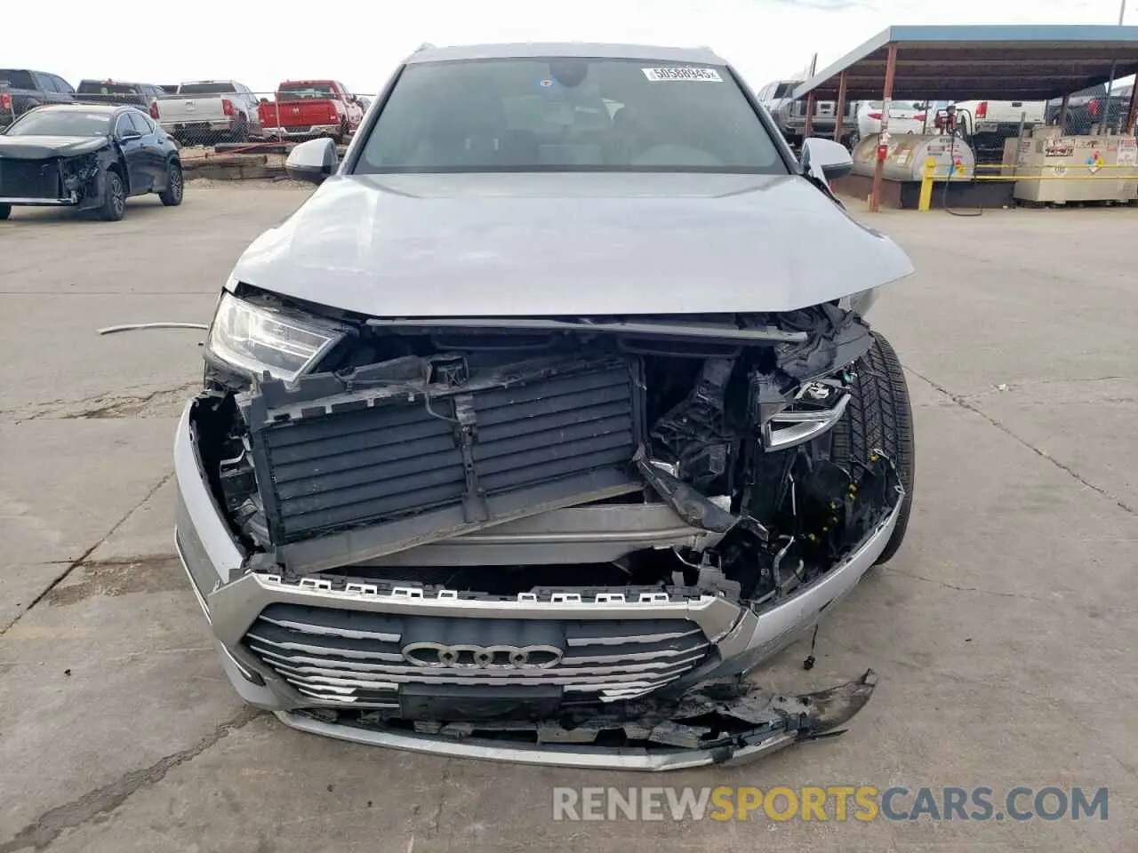 5 Photograph of a damaged car WA1AAAF73KD013939 AUDI Q7 2019