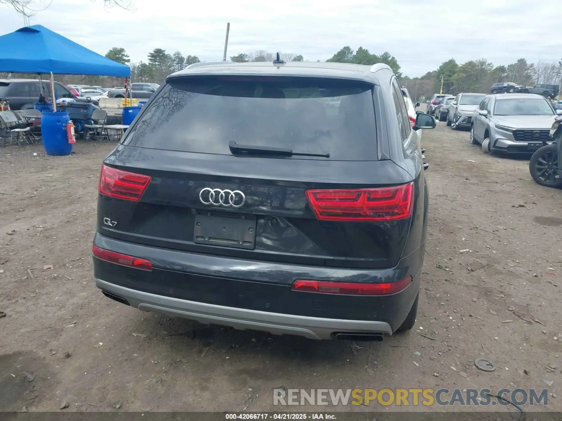 16 Photograph of a damaged car WA1AAAF74KD002299 AUDI Q7 2019