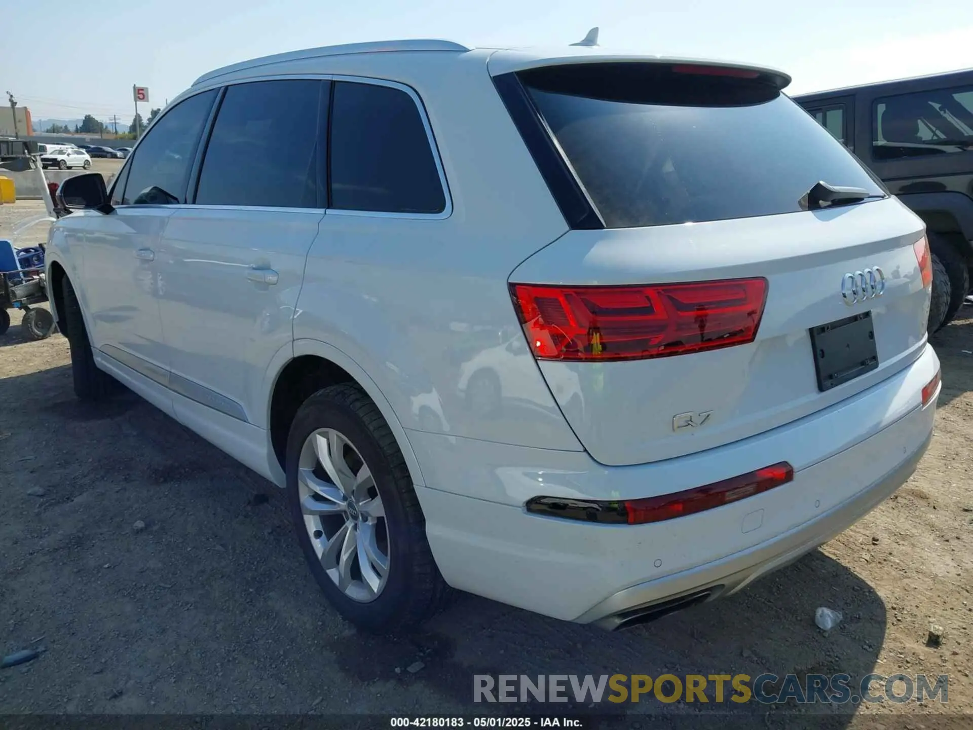 3 Photograph of a damaged car WA1AAAF74KD004991 AUDI Q7 2019