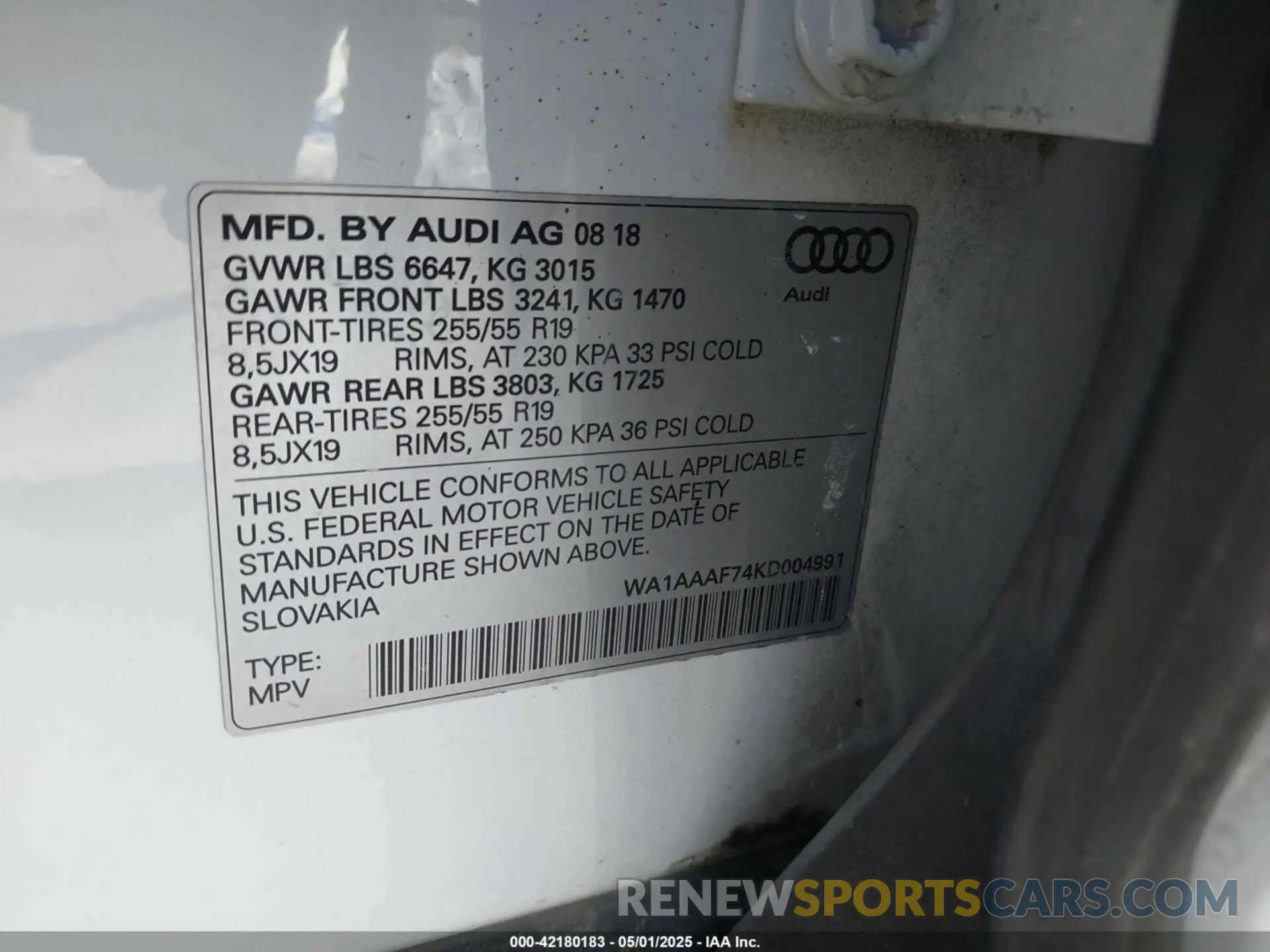 9 Photograph of a damaged car WA1AAAF74KD004991 AUDI Q7 2019