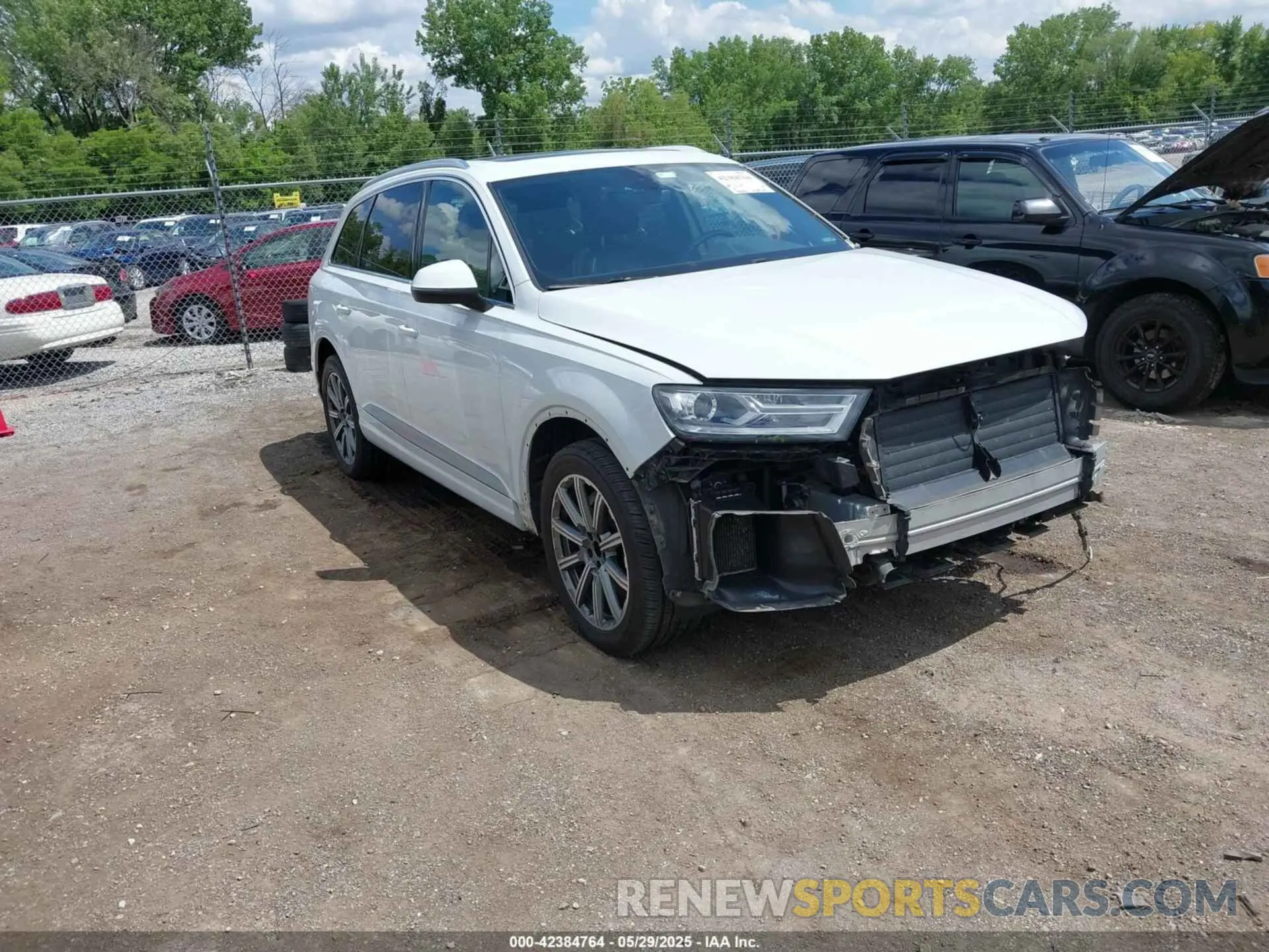 1 Photograph of a damaged car WA1AAAF75KD002473 AUDI Q7 2019