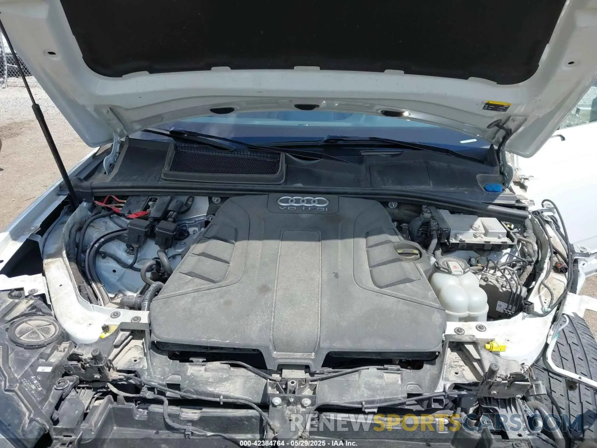 10 Photograph of a damaged car WA1AAAF75KD002473 AUDI Q7 2019