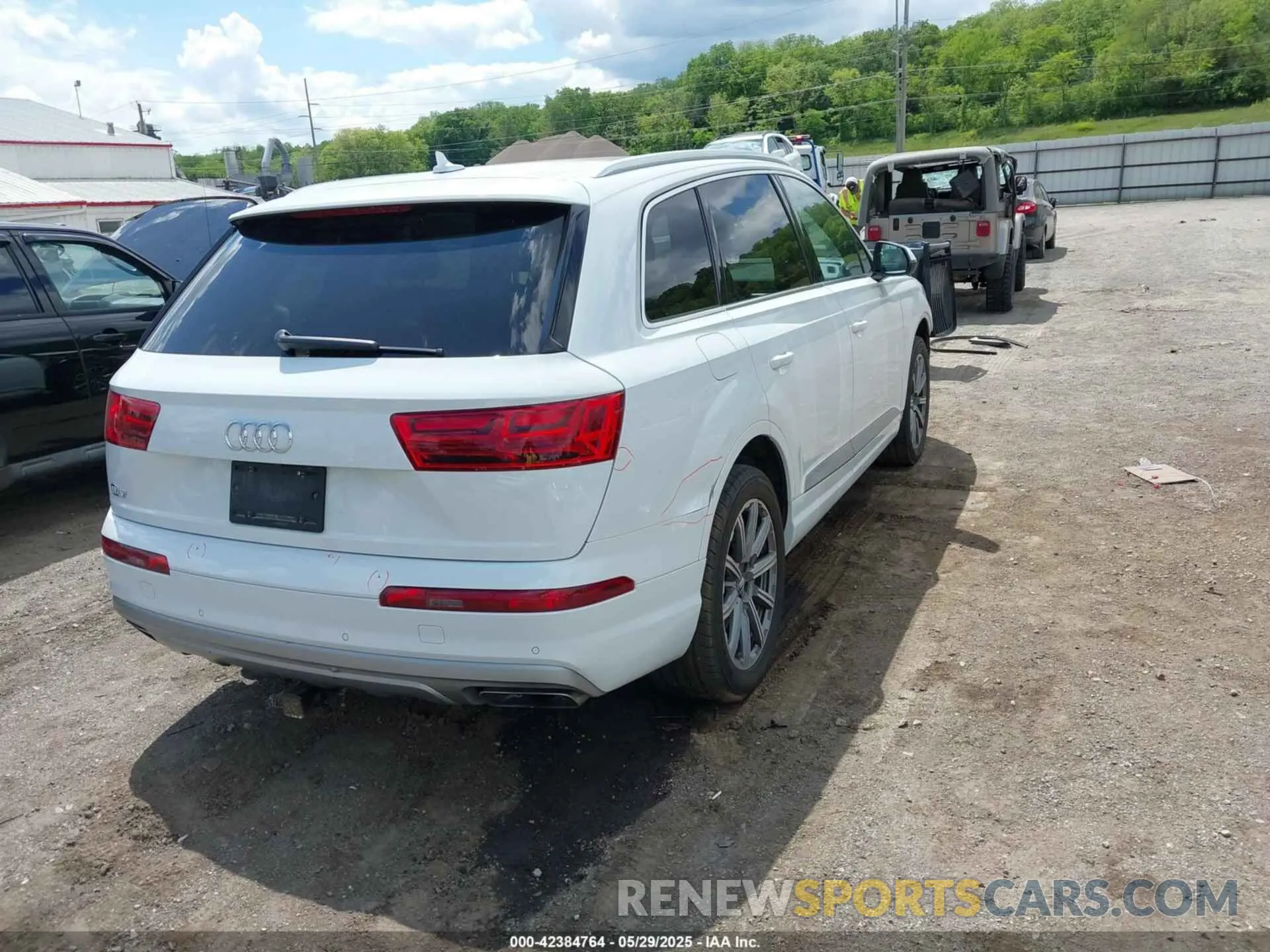4 Photograph of a damaged car WA1AAAF75KD002473 AUDI Q7 2019