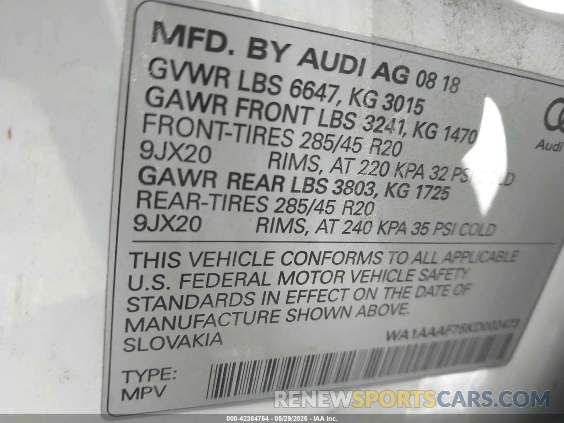 9 Photograph of a damaged car WA1AAAF75KD002473 AUDI Q7 2019