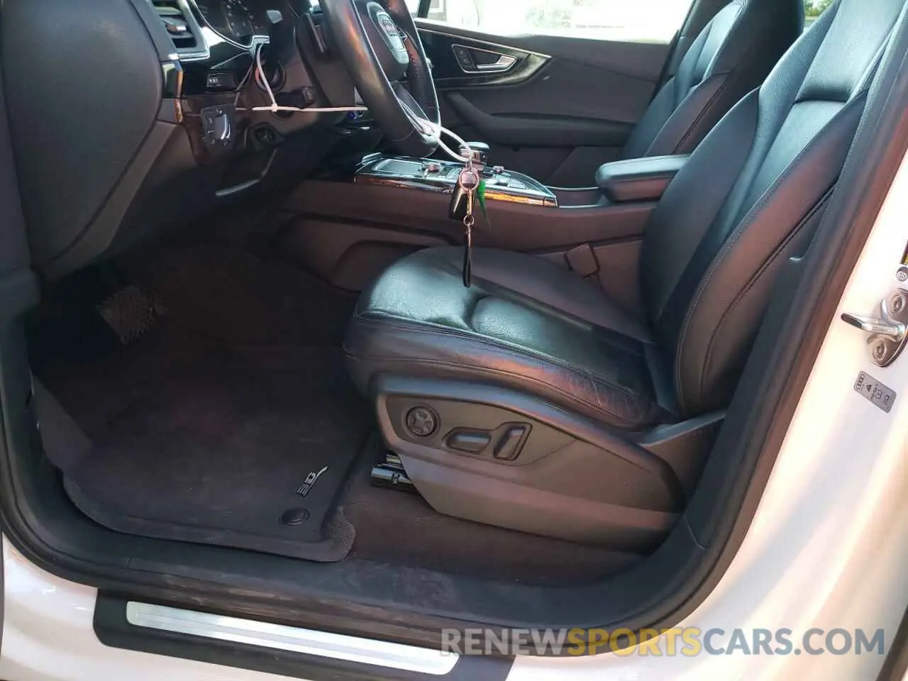 7 Photograph of a damaged car WA1AAAF78KD031577 AUDI Q7 2019