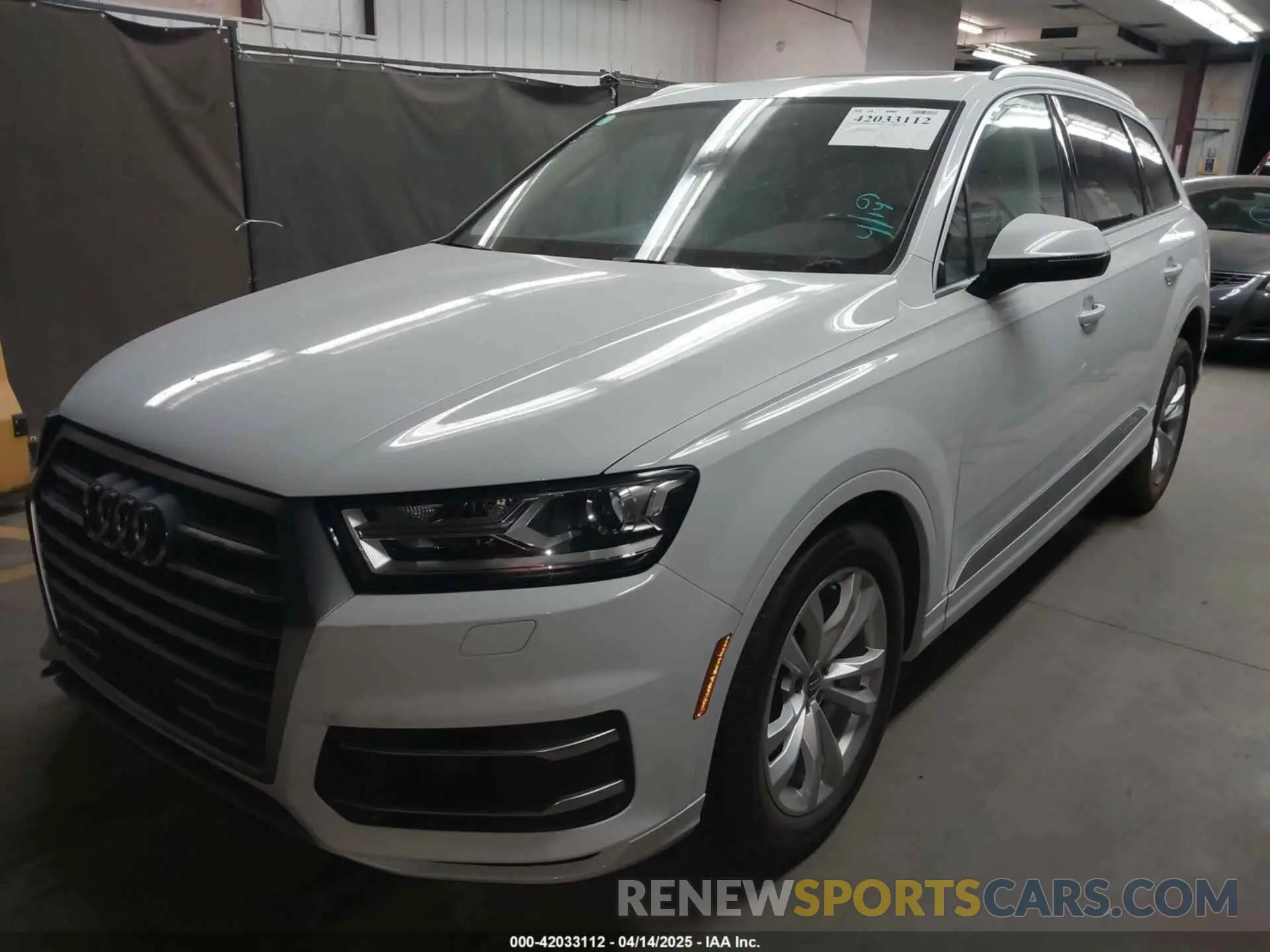 2 Photograph of a damaged car WA1AAAF79KD011001 AUDI Q7 2019