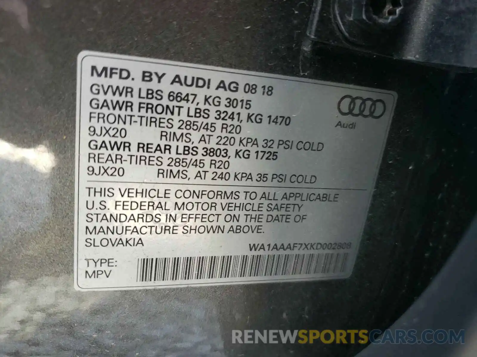 10 Photograph of a damaged car WA1AAAF7XKD002808 AUDI Q7 2019