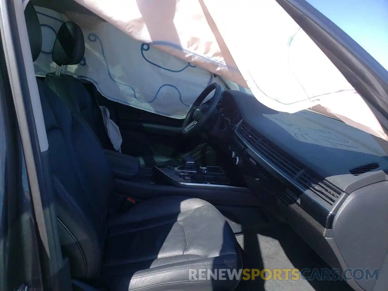 5 Photograph of a damaged car WA1AAAF7XKD002808 AUDI Q7 2019