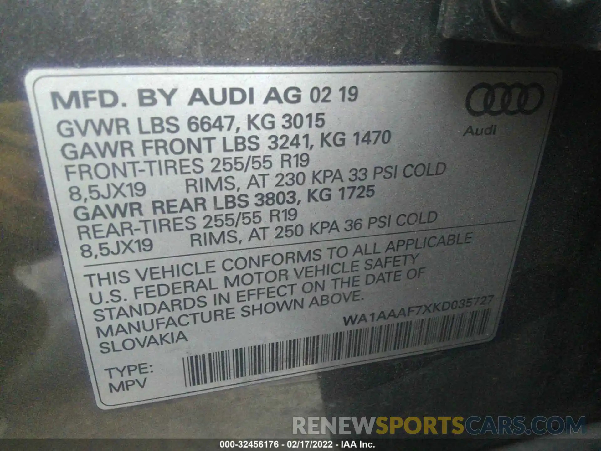 9 Photograph of a damaged car WA1AAAF7XKD035727 AUDI Q7 2019