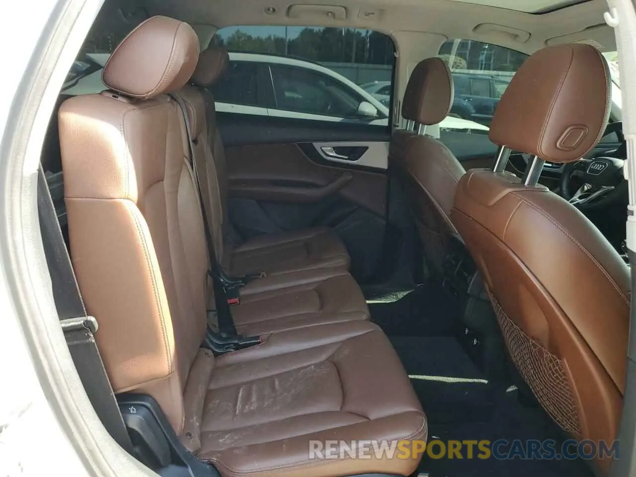 11 Photograph of a damaged car WA1AHAF70KD017555 AUDI Q7 2019