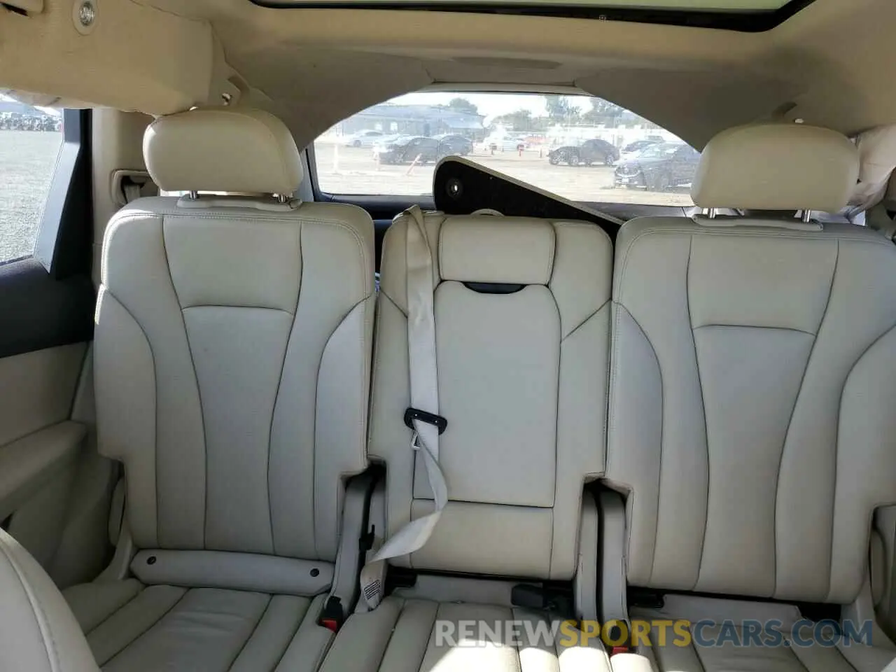 10 Photograph of a damaged car WA1AHAF71KD042237 AUDI Q7 2019