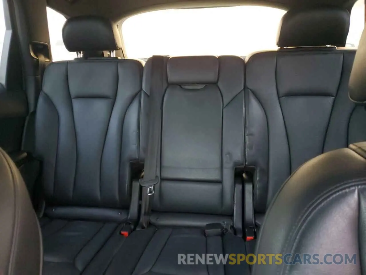 10 Photograph of a damaged car WA1AHAF74KD041874 AUDI Q7 2019