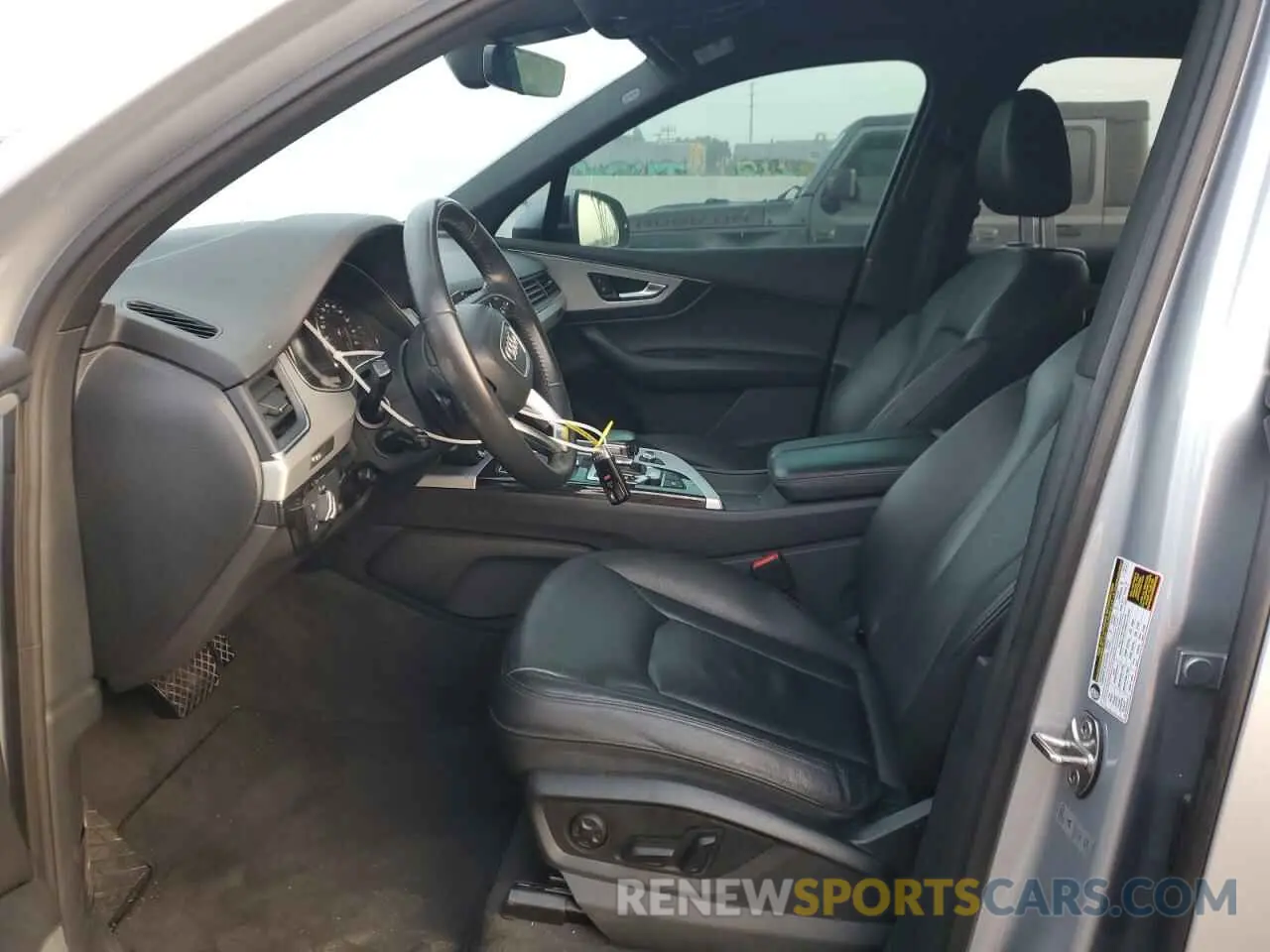 7 Photograph of a damaged car WA1AHAF74KD041874 AUDI Q7 2019
