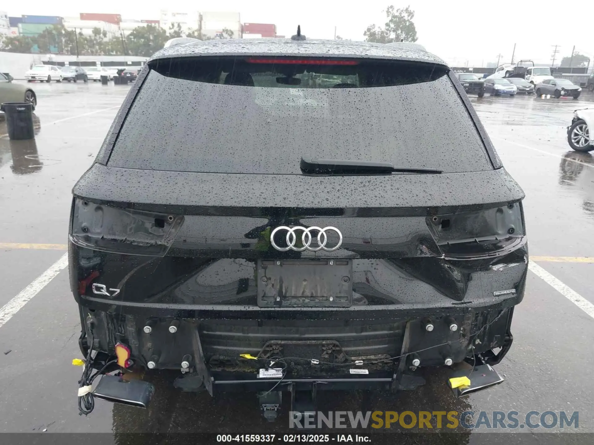 17 Photograph of a damaged car WA1AHAF75KD041057 AUDI Q7 2019