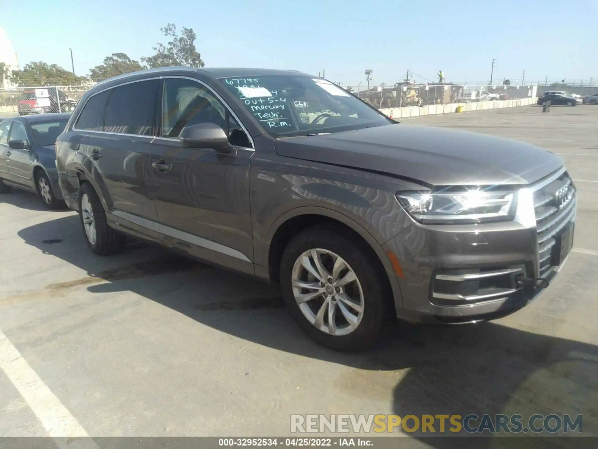 1 Photograph of a damaged car WA1AHAF77KD016354 AUDI Q7 2019