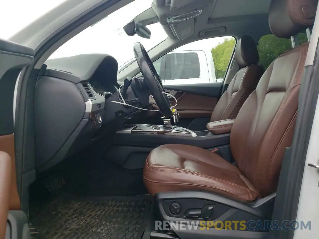7 Photograph of a damaged car WA1AHAF77KD031372 AUDI Q7 2019