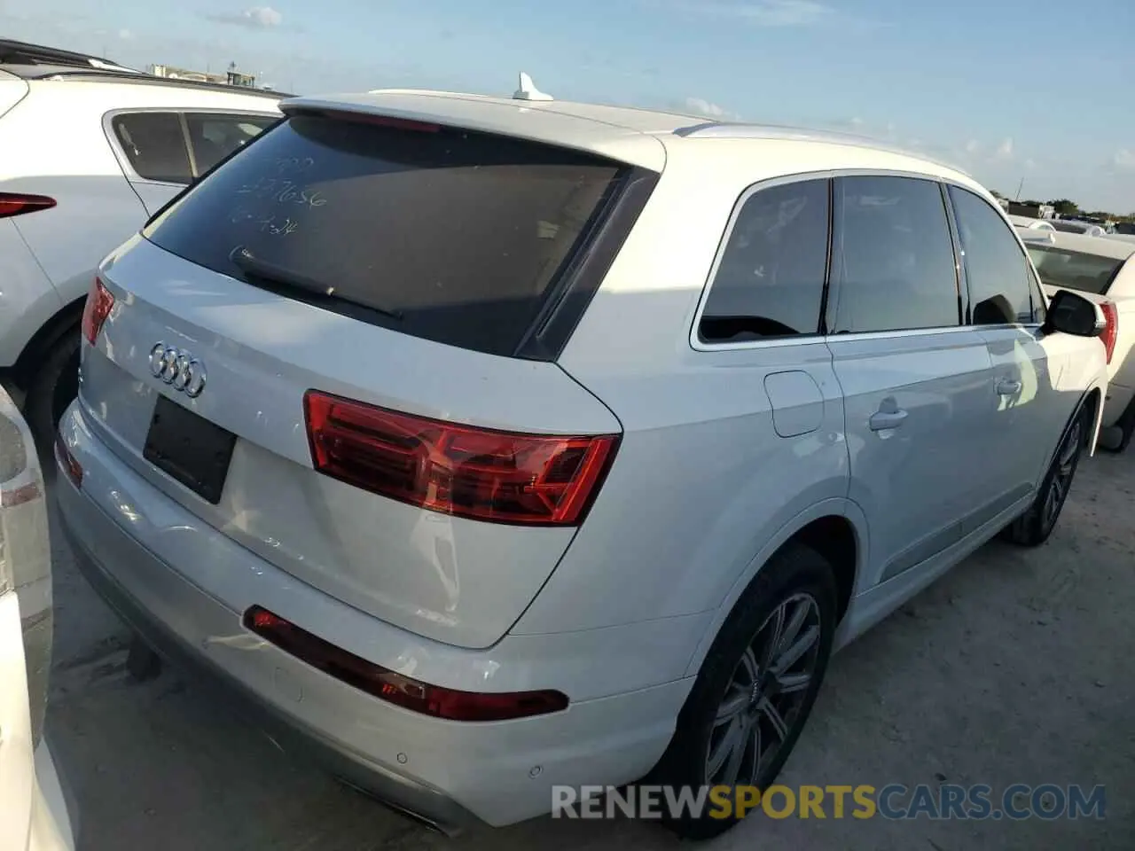 3 Photograph of a damaged car WA1LAAF70KD002082 AUDI Q7 2019