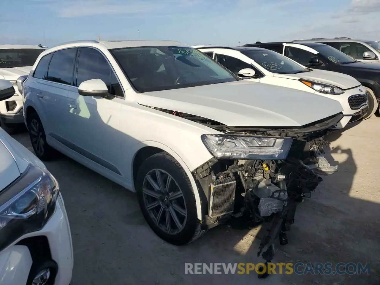 4 Photograph of a damaged car WA1LAAF70KD002082 AUDI Q7 2019