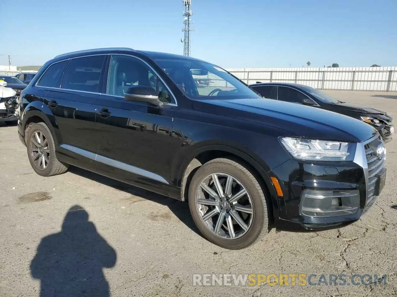 4 Photograph of a damaged car WA1LAAF70KD006746 AUDI Q7 2019