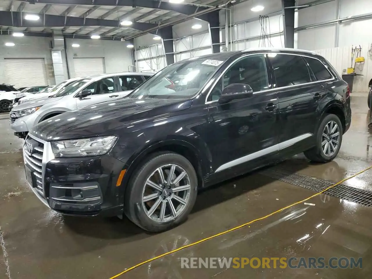 1 Photograph of a damaged car WA1LAAF70KD009226 AUDI Q7 2019