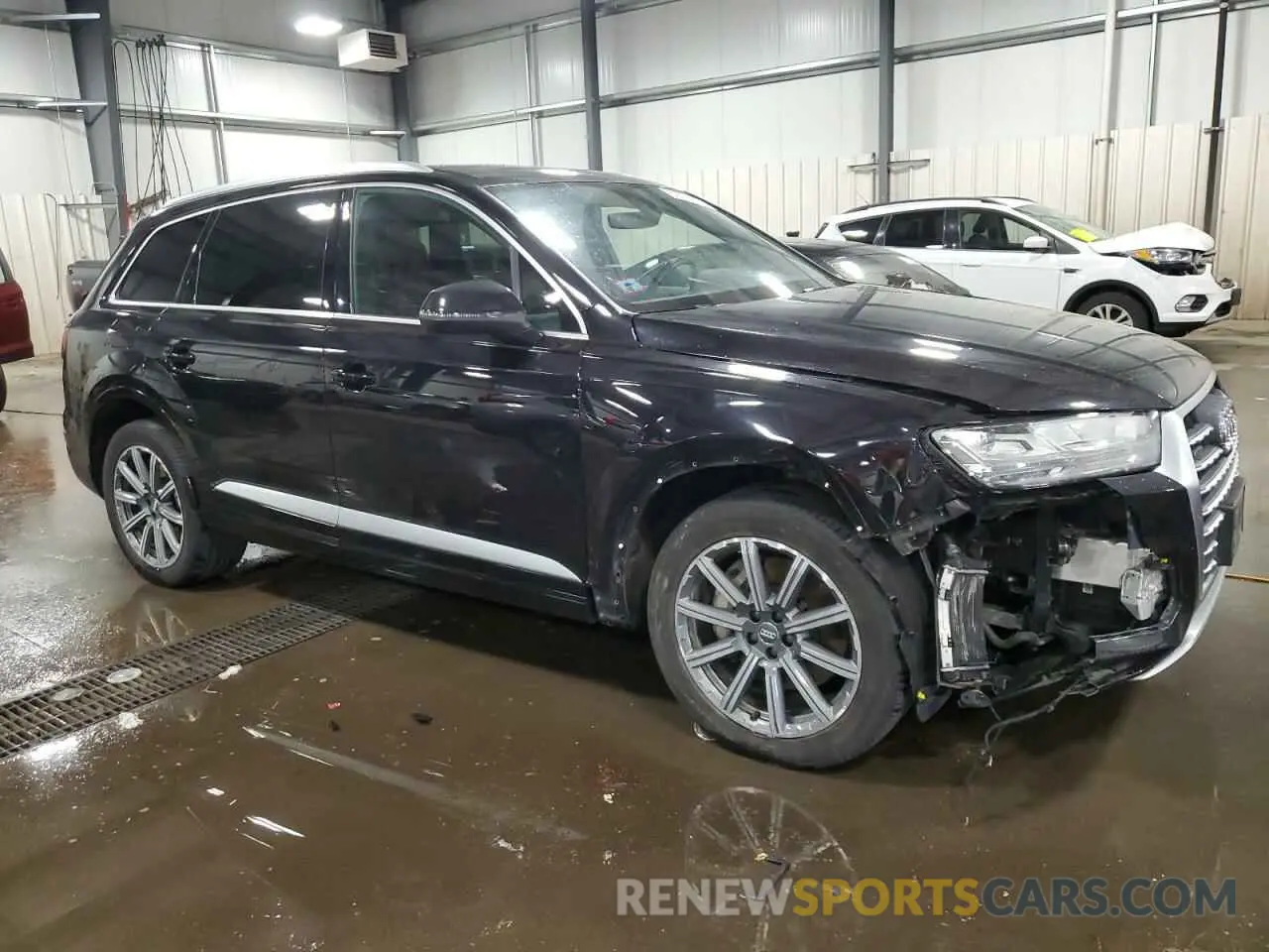 4 Photograph of a damaged car WA1LAAF70KD009226 AUDI Q7 2019