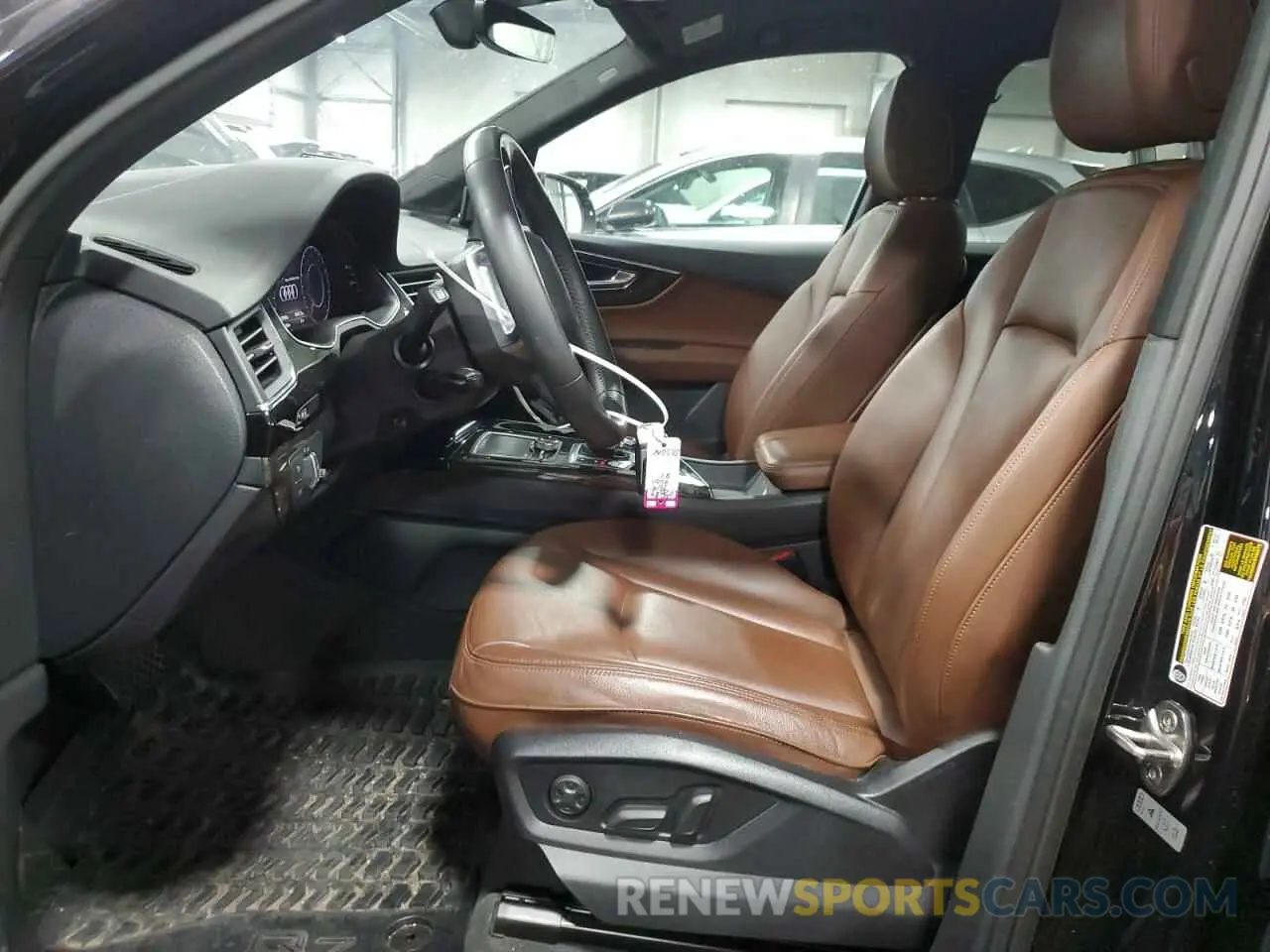 7 Photograph of a damaged car WA1LAAF70KD009226 AUDI Q7 2019