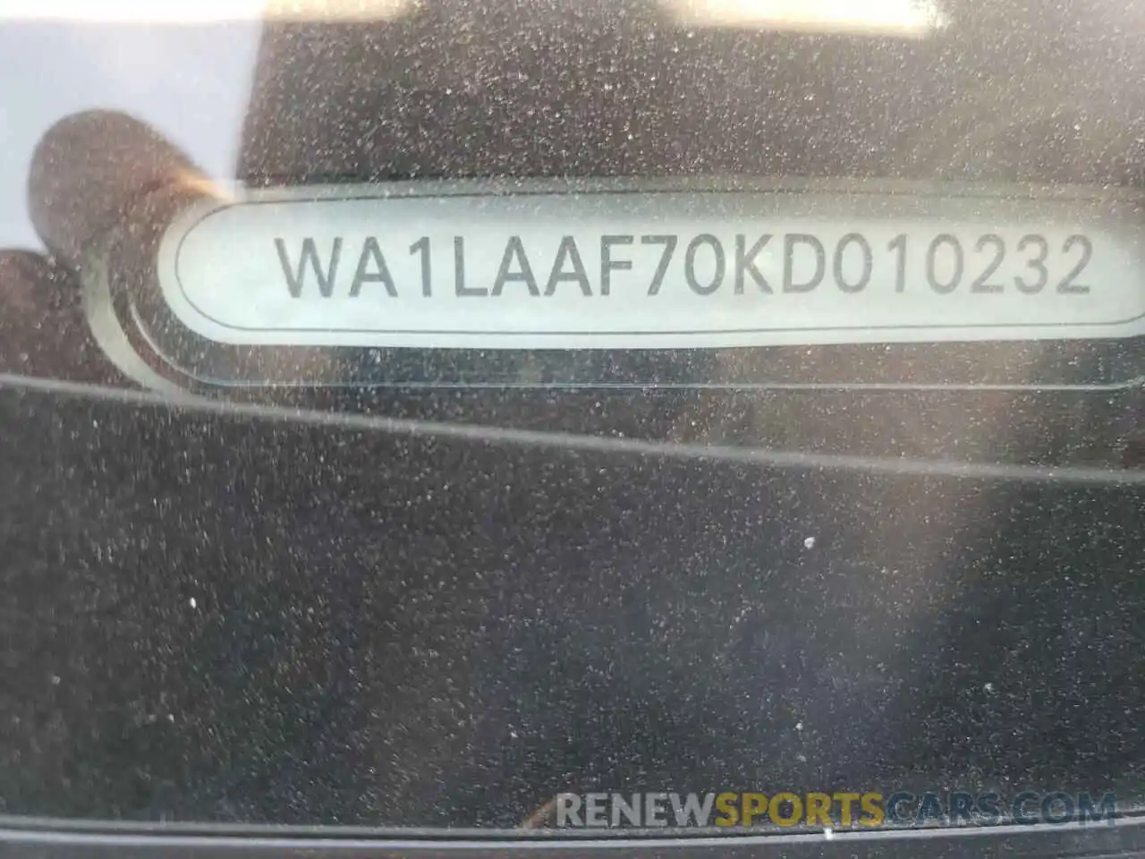 10 Photograph of a damaged car WA1LAAF70KD010232 AUDI Q7 2019