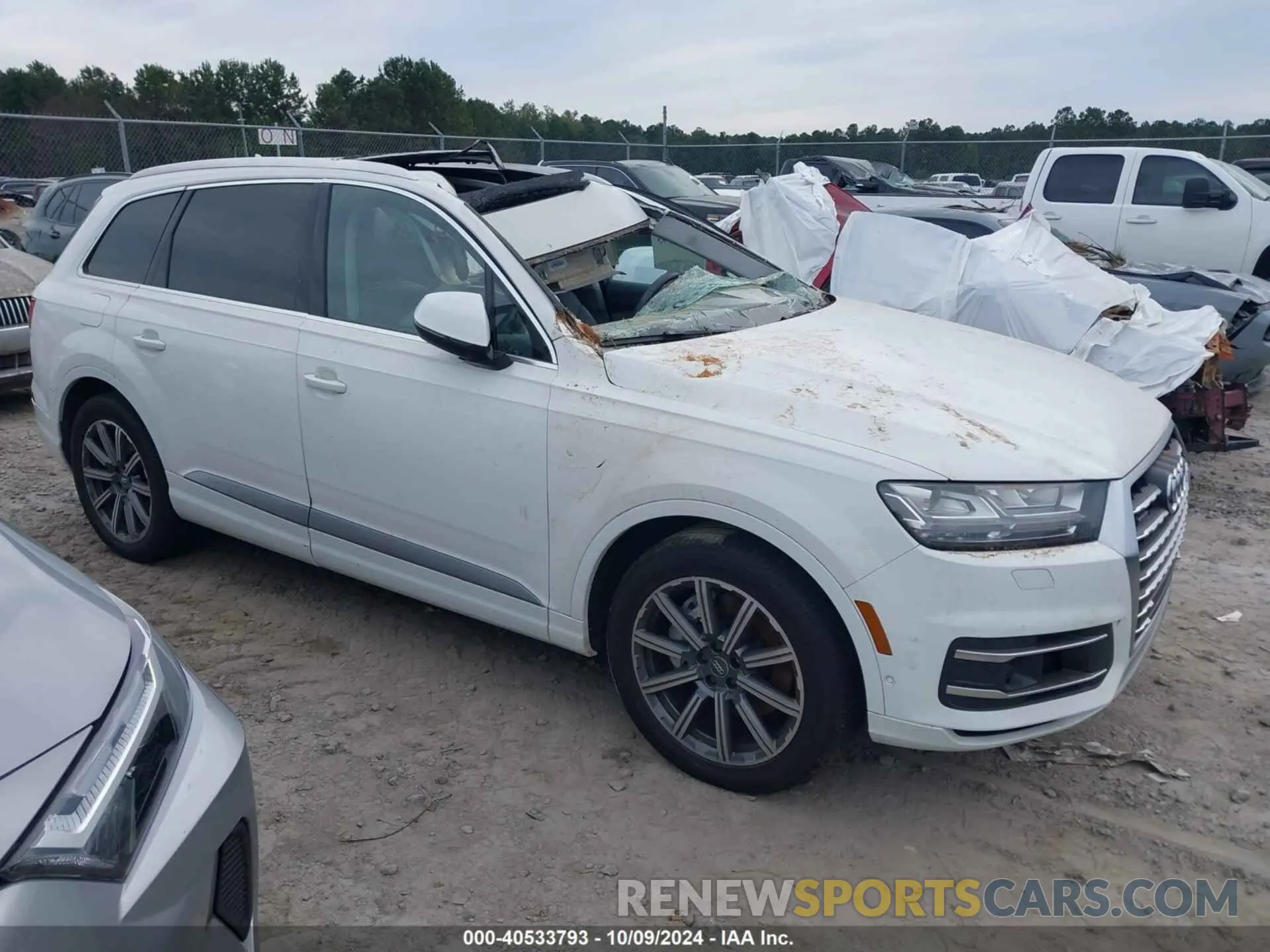 1 Photograph of a damaged car WA1LAAF70KD031114 AUDI Q7 2019